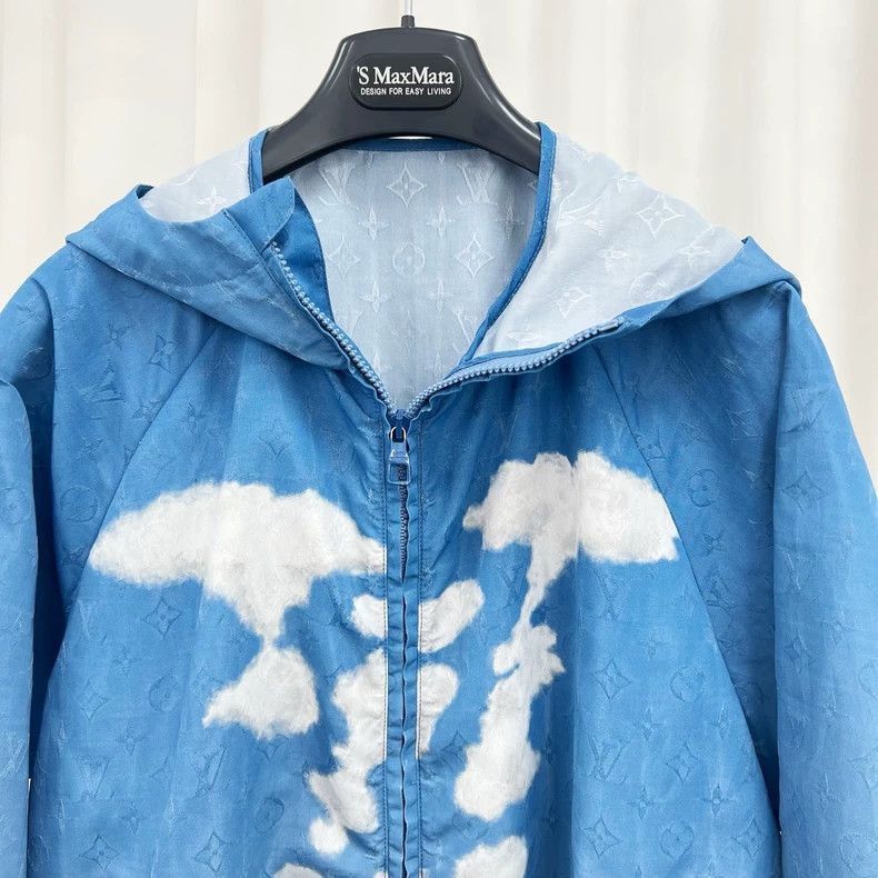 Louis Vuitton Louis Vuitton Louis Vuitton Blue Cloud Pattern Jacket Size Size L / US 10 / IT 46 - 3 Thumbnail