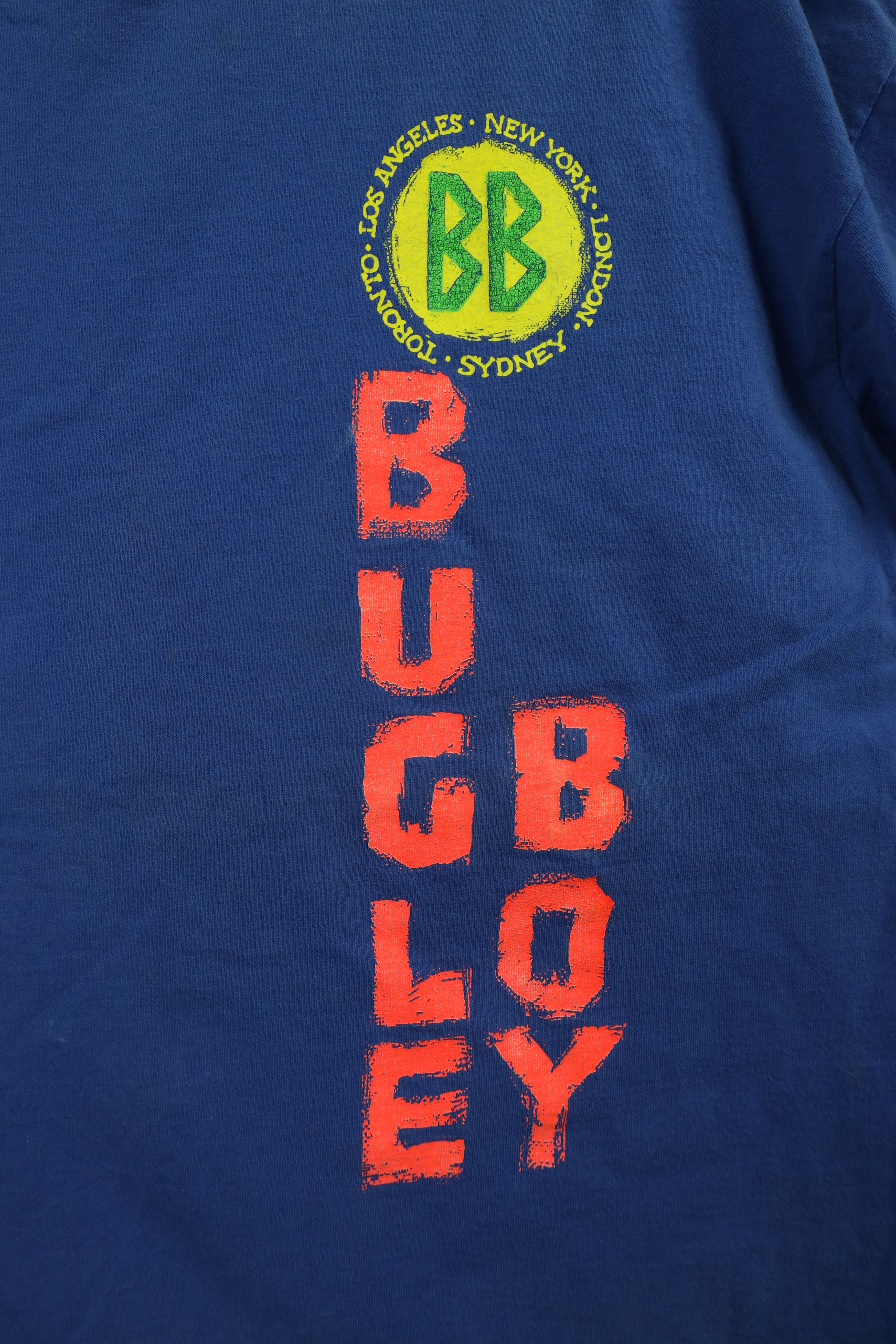 Vintage Vintage 90s Bugle Boy Spell Neon Surfing T-Shirt Blue USA Size US L / EU 52-54 / 3 - 4 Thumbnail