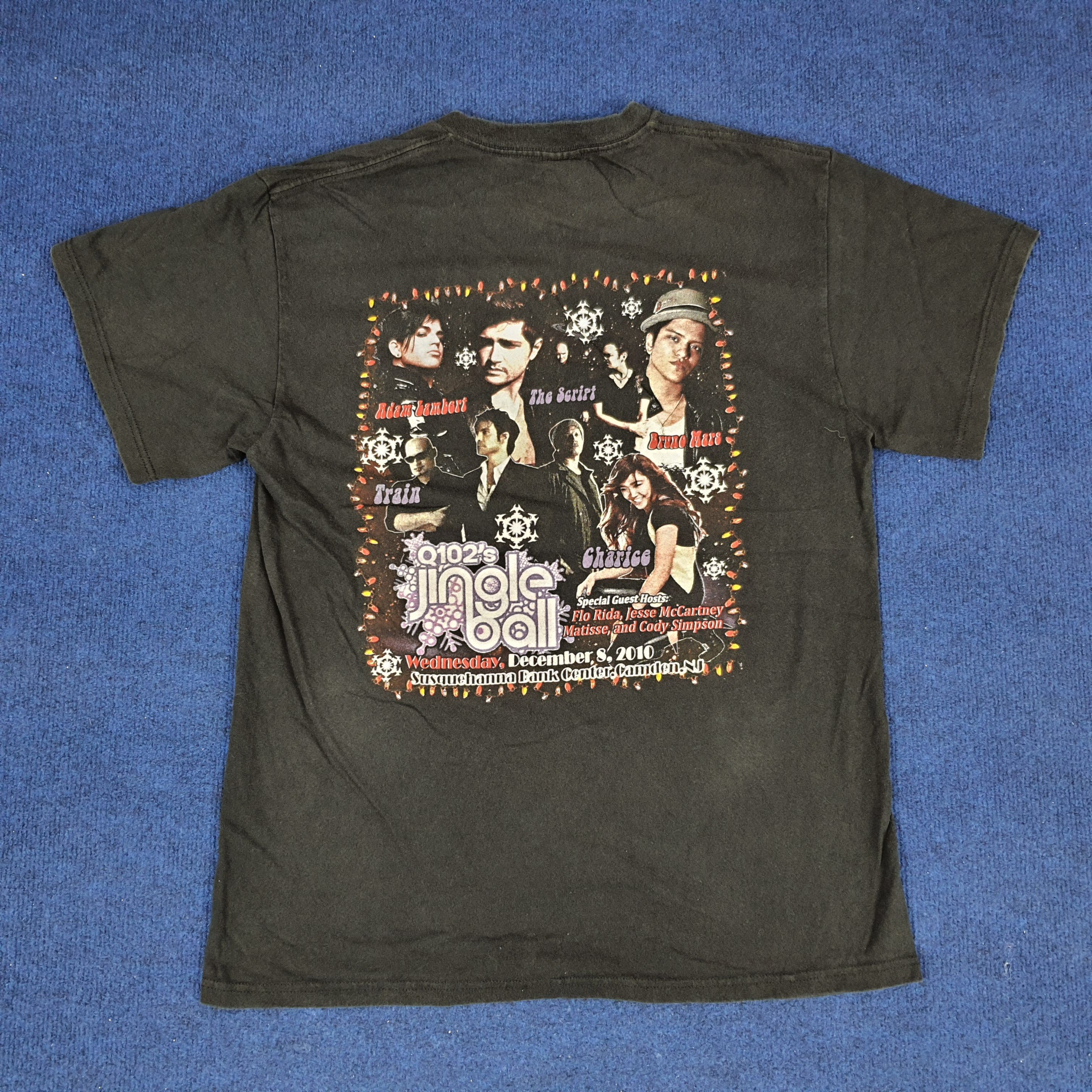 Band Tees × Vintage Vintage Q102's Jingle Ball Winter Christmas Event T-shirt Size US M / EU 48-50 / 2 - 3 Thumbnail