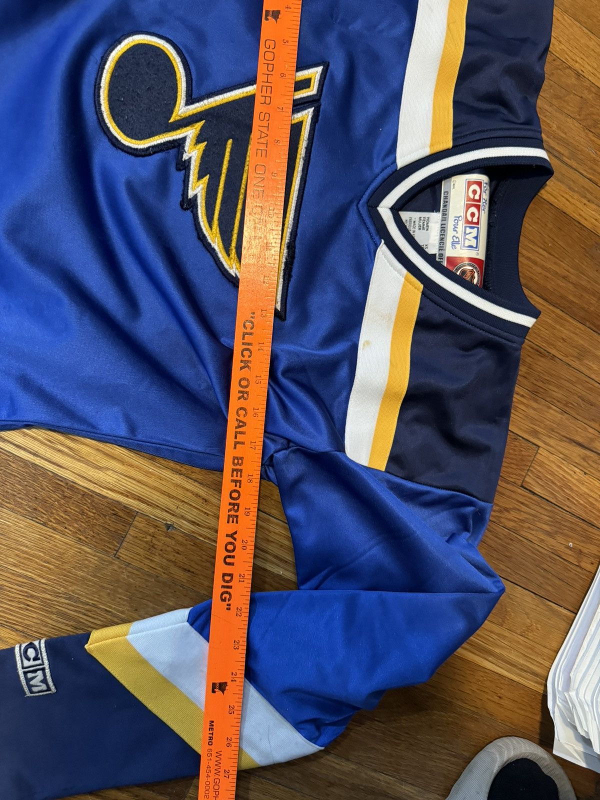 Ccm Women’s St Louis Blues CCM Hockey Jersey Sz XS Size XS / US 0-2 / IT 36-38 - 7 Thumbnail