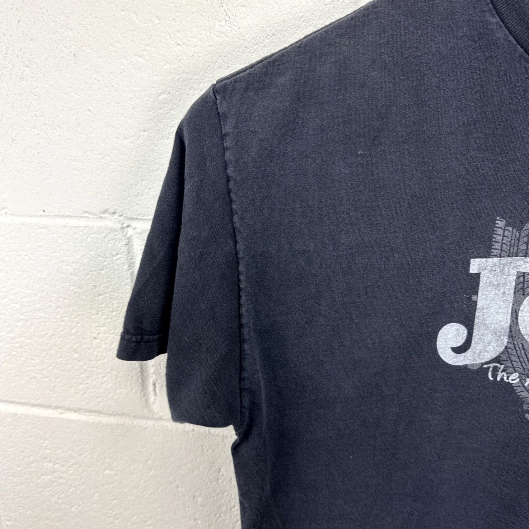 Spell VINTAGE Chrysler Faded Spell Out Jeep The American Legend T-Shirt Black XL Crew Neck Short Sleeve Men Size US XL / EU 56 / 4 - 5 Thumbnail