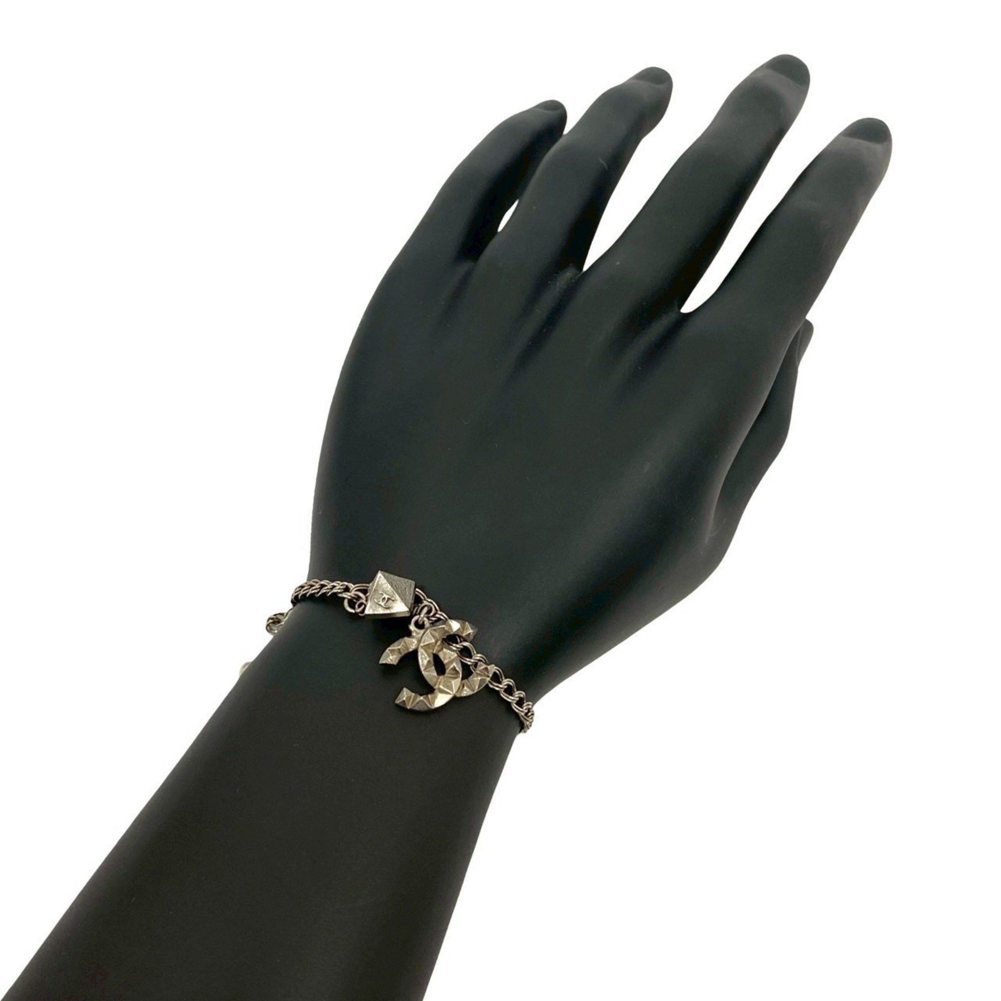 Chanel CHANEL Coco Mark Motif Metal Bracelet Bangle Silver 60393 Size ONE SIZE - 1 Thumbnail