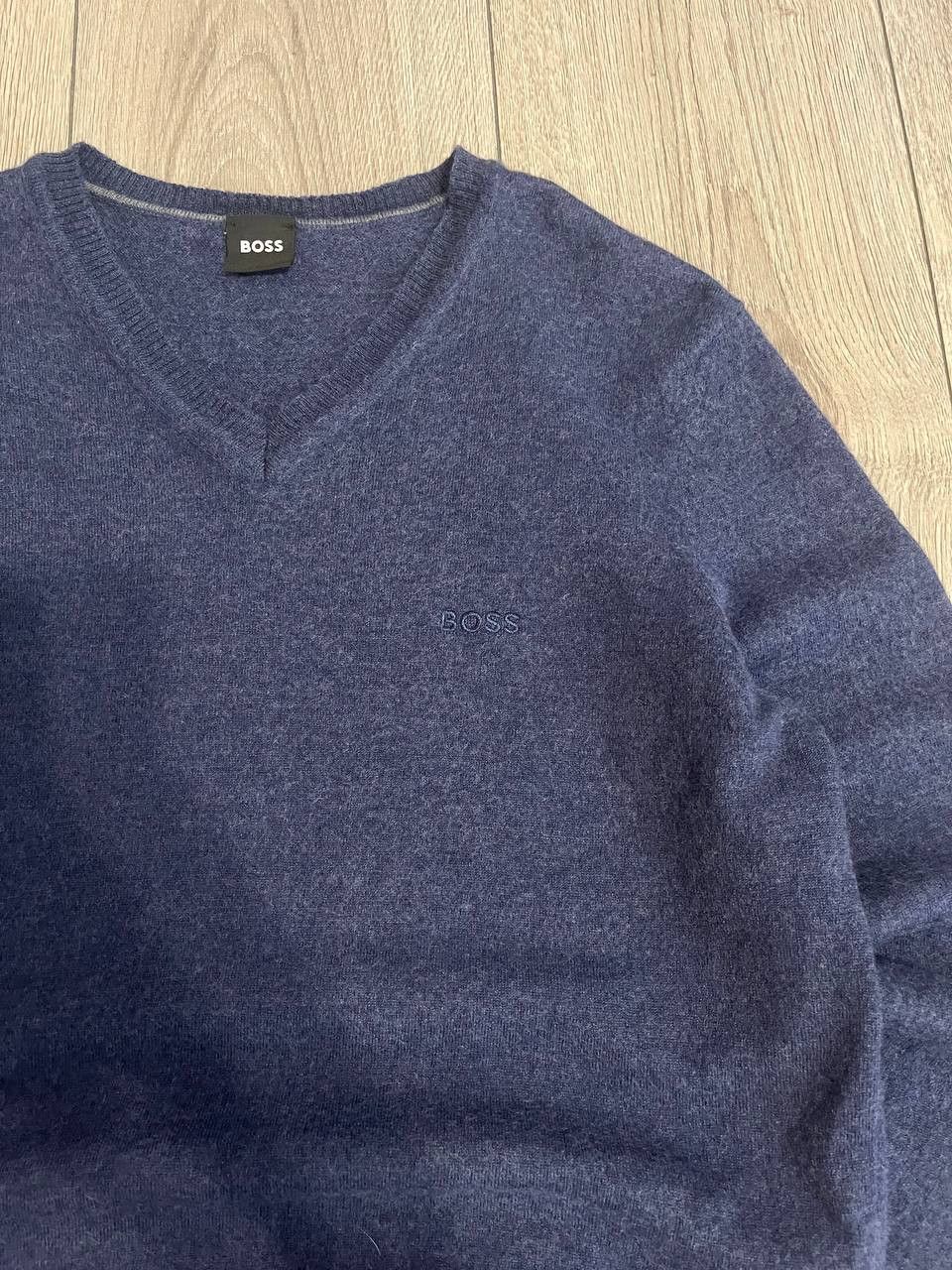 Hugo Boss Boss Hugo Boss Cashmere V-Neck Pullover mens size M BLue Size US M / EU 48-50 / 2 - 2 Thumbnail