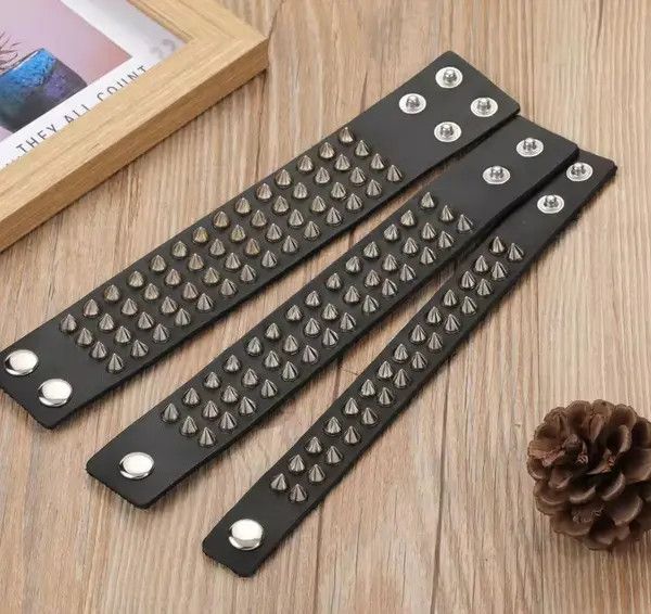 Japanese Brand Pu leather 2 Line Spike Vintage Bracelet Size ONE SIZE - 6 Thumbnail