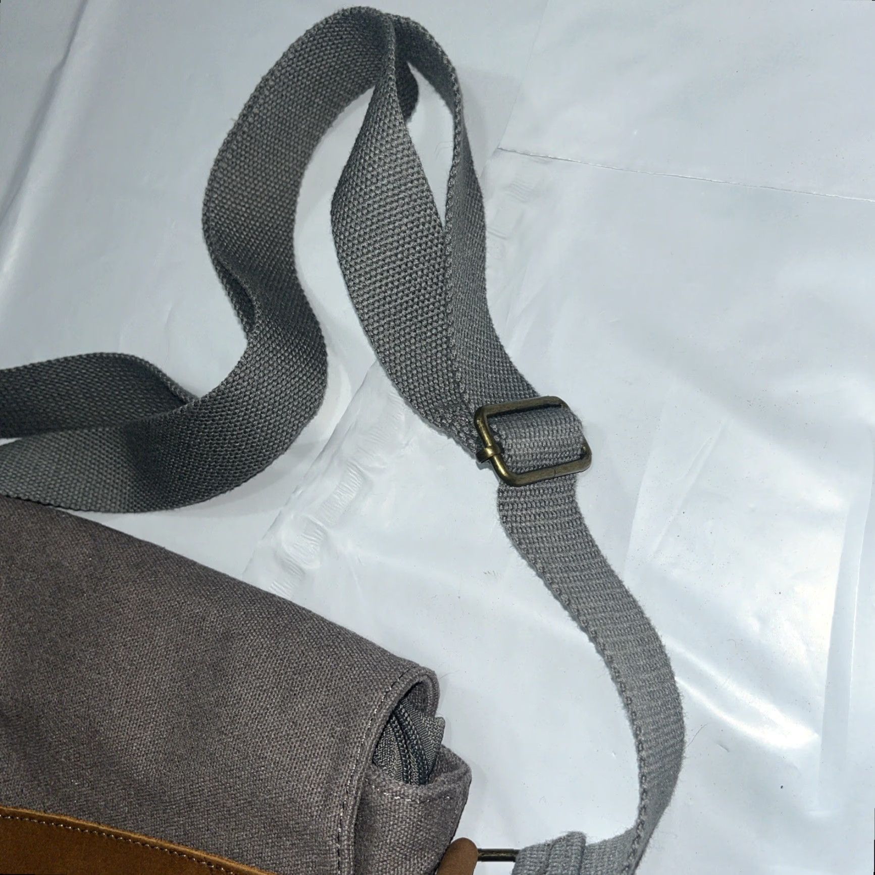 Vintage VINTAGE Sechunk Brown Gray Canvas Messenger Bag Flap Crossbody 12x12” Unisex Adults Bag Crossbody Strap Messenger Bag Purse Case 12x12” Size ONE SIZE - 4 Thumbnail