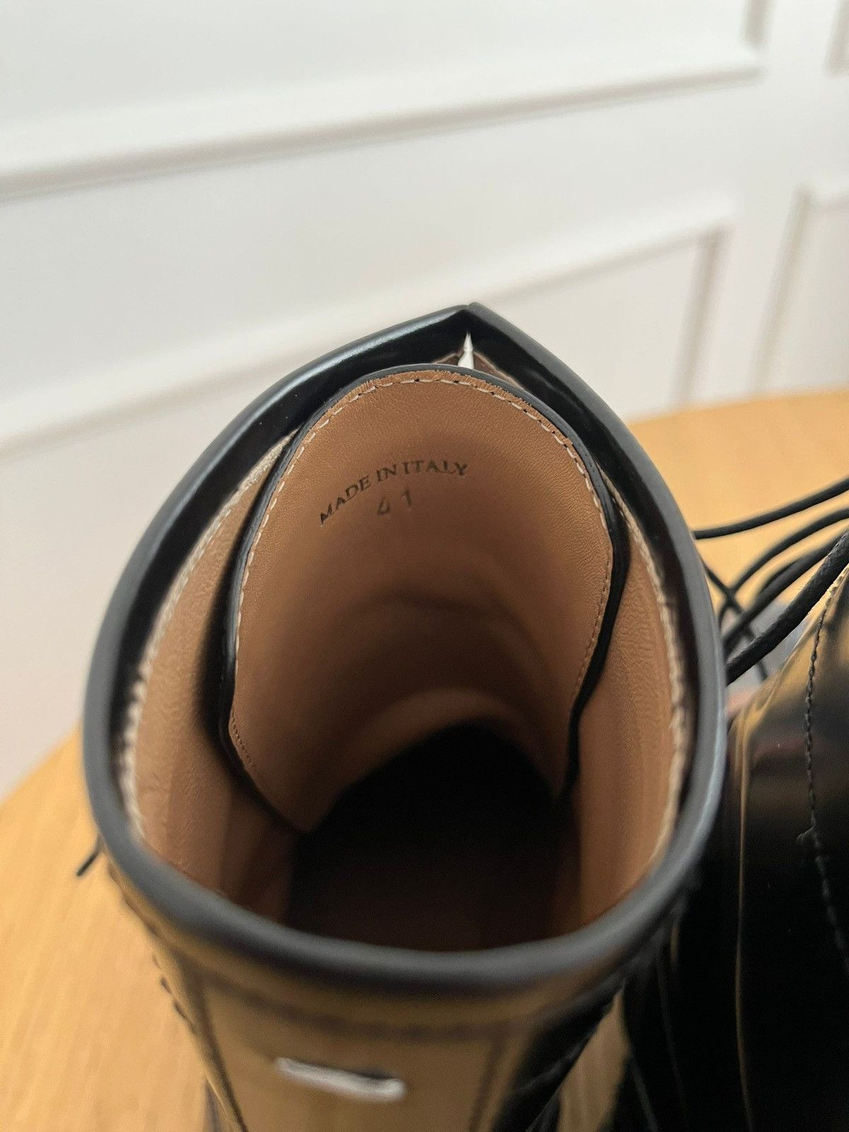 Maison Margiela Maison Marhiela Split Toe Tabi Boots with Buckle Size US 10 / IT 40 - 5 Thumbnail