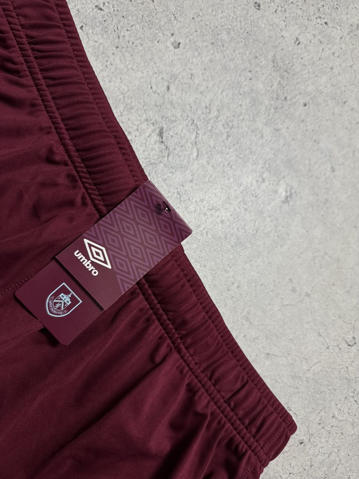 Umbro Umbro FC Burnley New Football Shorts Size M Size US 32 / EU 48 - 4 Thumbnail
