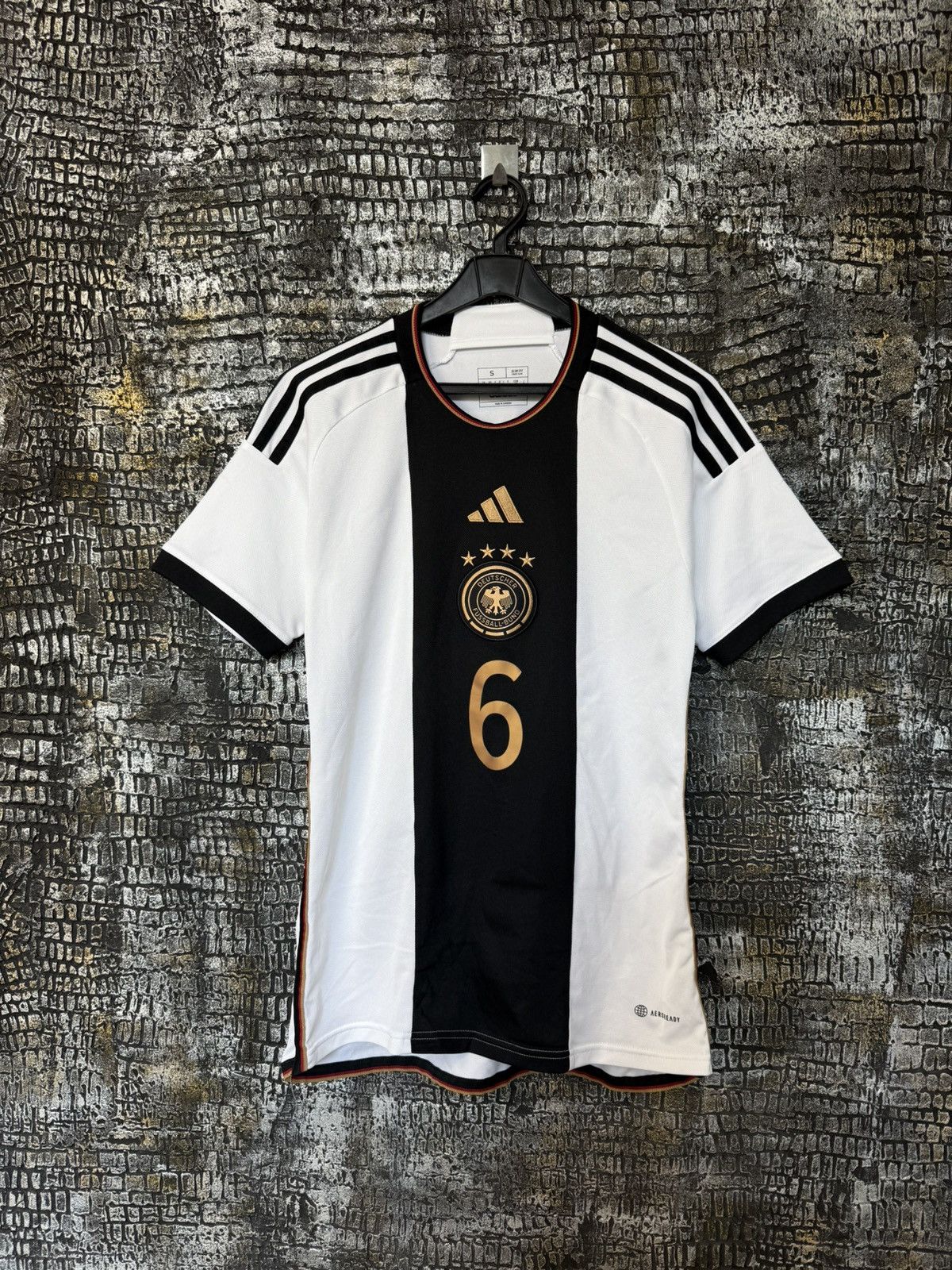 Adidas Adidas Germany 2022-24 Kimmich home jersey football shirt s Size US S / EU 44-46 / 1 - 1 Thumbnail