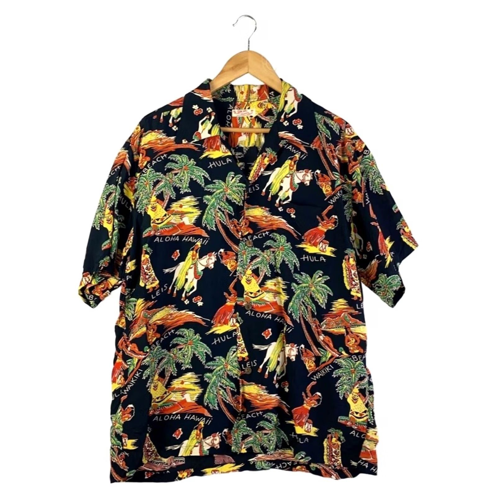 Sun Surf SUN SURF Men's Aloha Shirt Size L Rayon Black All-Over Print Hula Dance USED Size US L / EU 52-54 / 3 - 2 Thumbnail