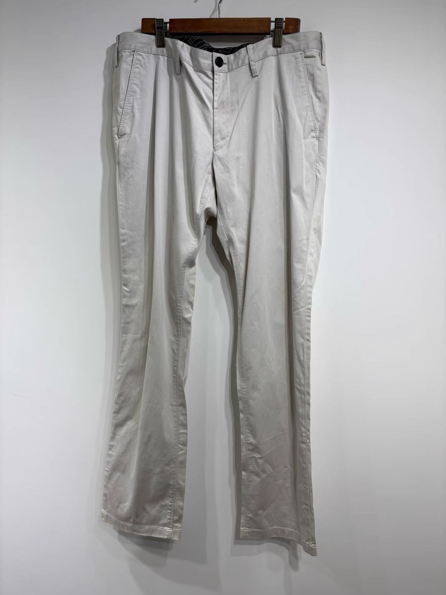 Burberry Burberry Men's Casual Pants K29 Size US 38 / EU 54 - 1 Thumbnail