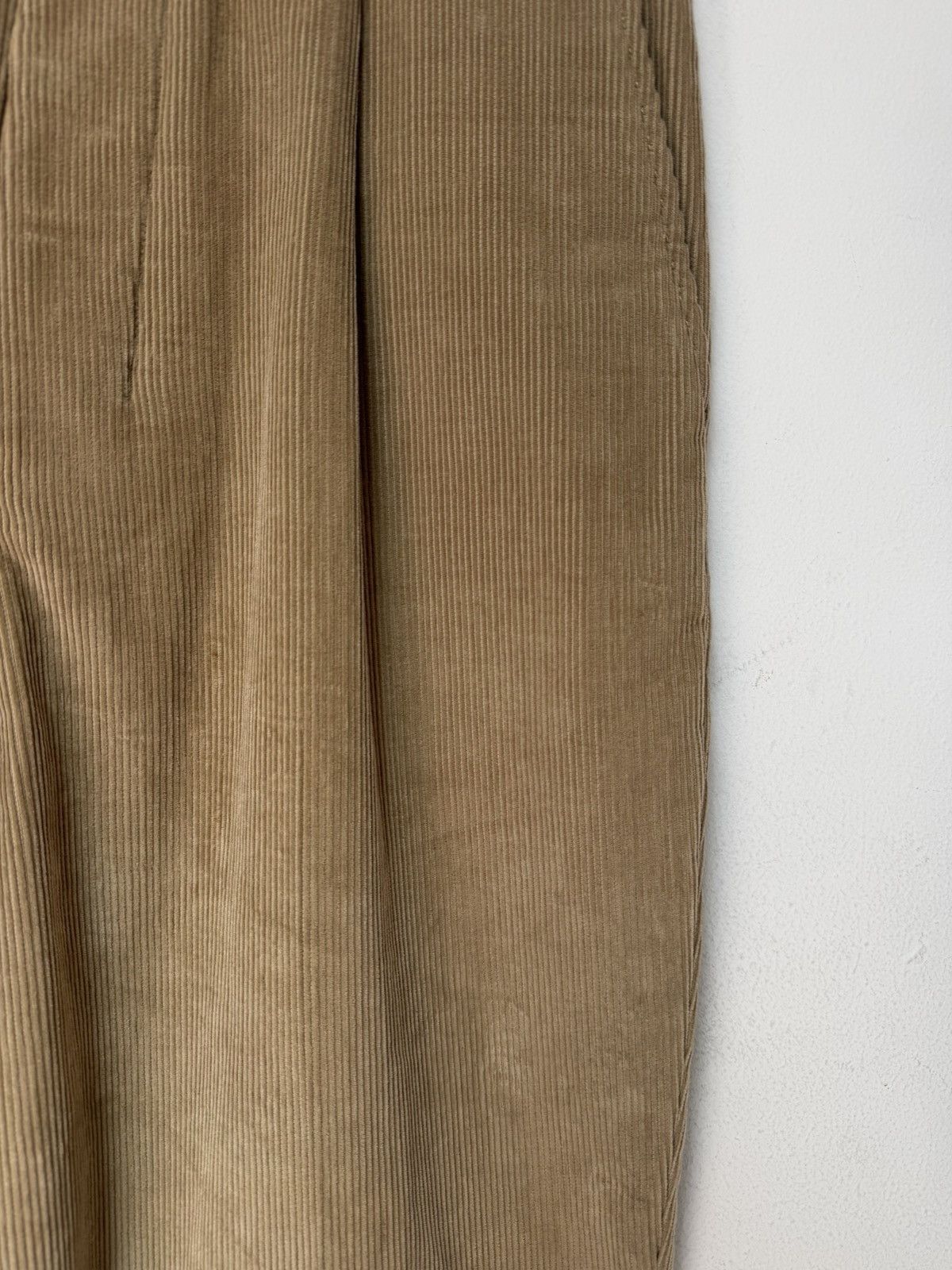AMI AMI Paris Corduroy Box-Pleated Tapered Trousers - mm Size US 31 - 10 Thumbnail