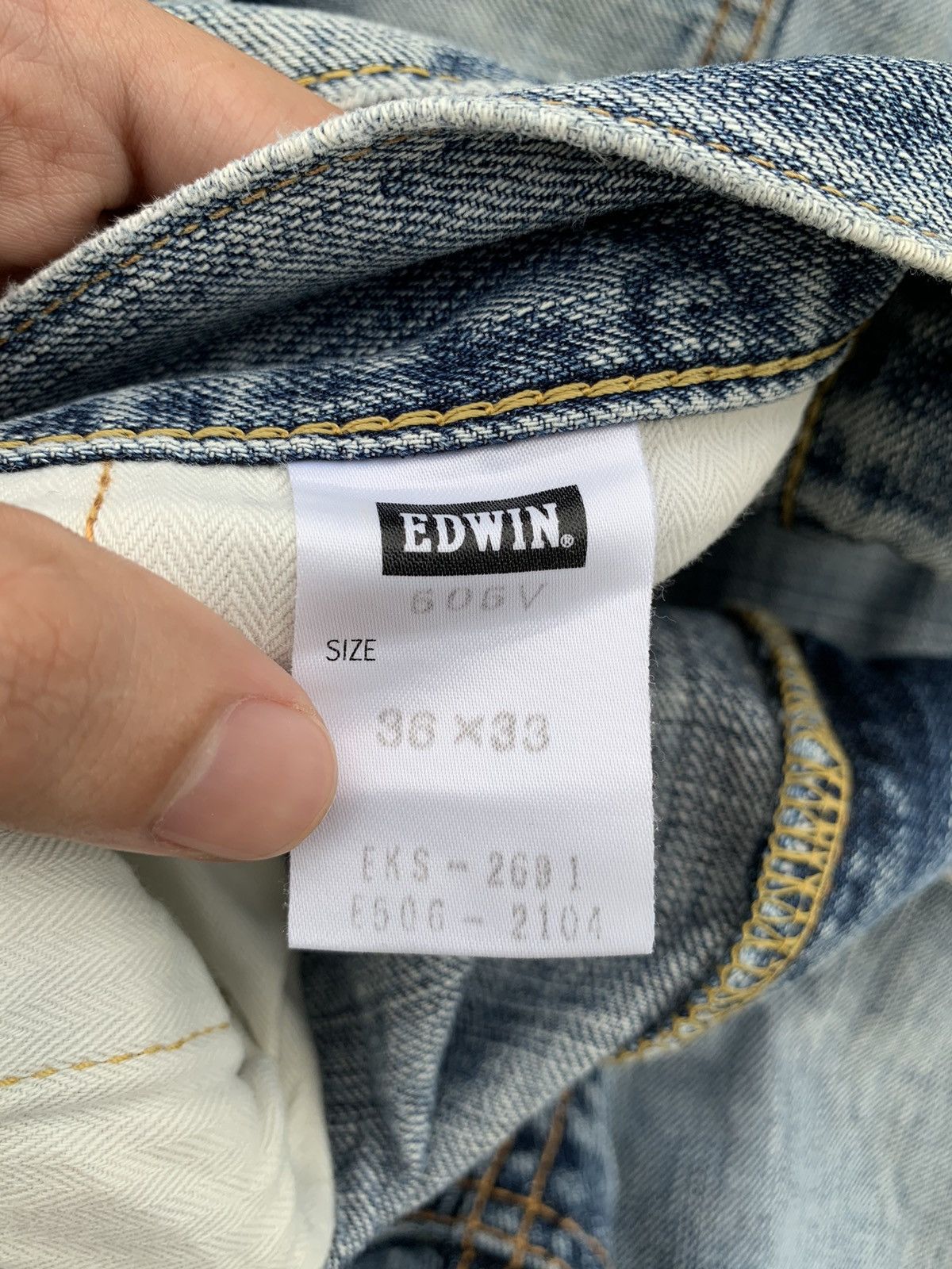 Other VINTAGE EDWIN 505V SELVEDGE FADED JAPANESE DISTRESSED DENIM Size US 38 / EU 54 - 18 Thumbnail