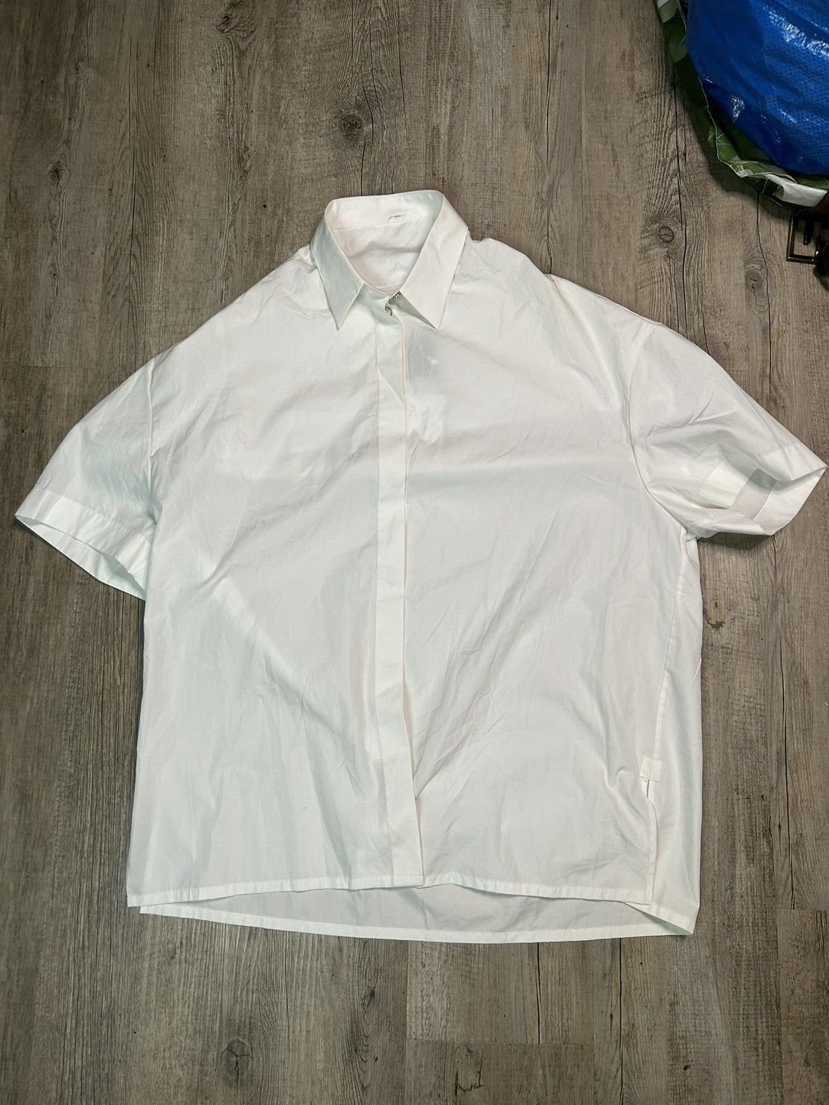Givenchy Sample Givenchy MMW oversized shirt Size US M / EU 48-50 / 2 - 7 Thumbnail