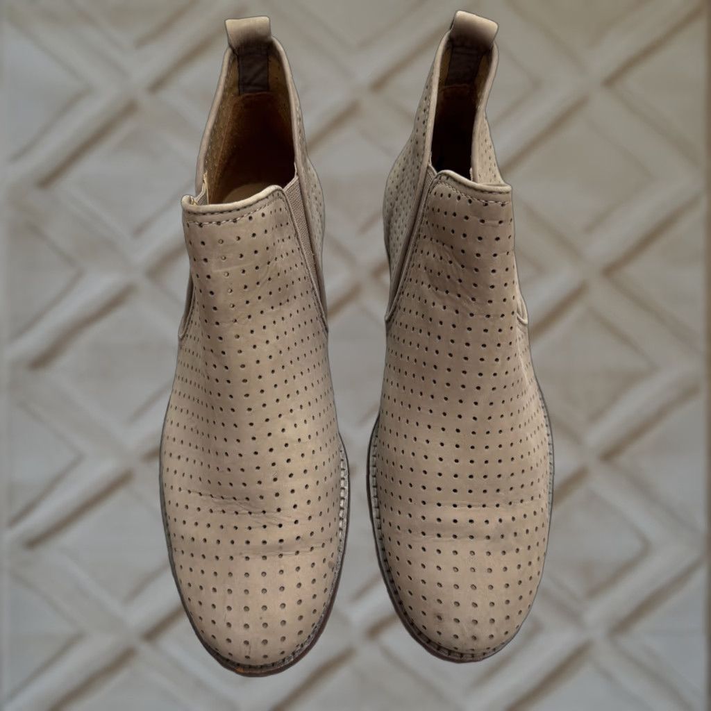 Vintage L.L. Bean Perforated Suede Leather Chealse Ankle Boots Womens 6.5 Gray Pull On Size US 6.5 / IT 36.5 - 1 Thumbnail