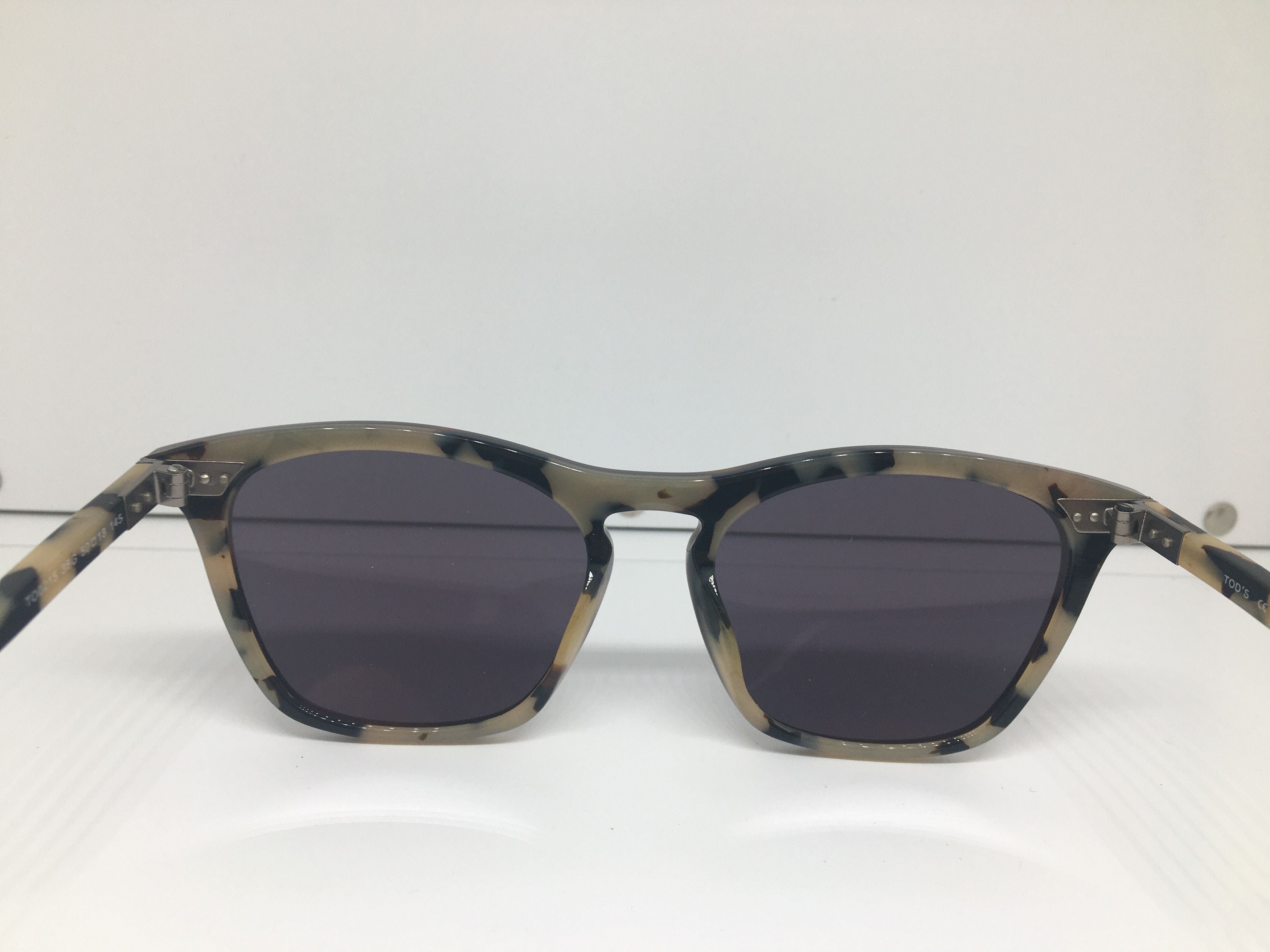 Other TOD's Tortoise Keyhole Bridge Sunglasses Frame Size ONE SIZE - 5 Thumbnail