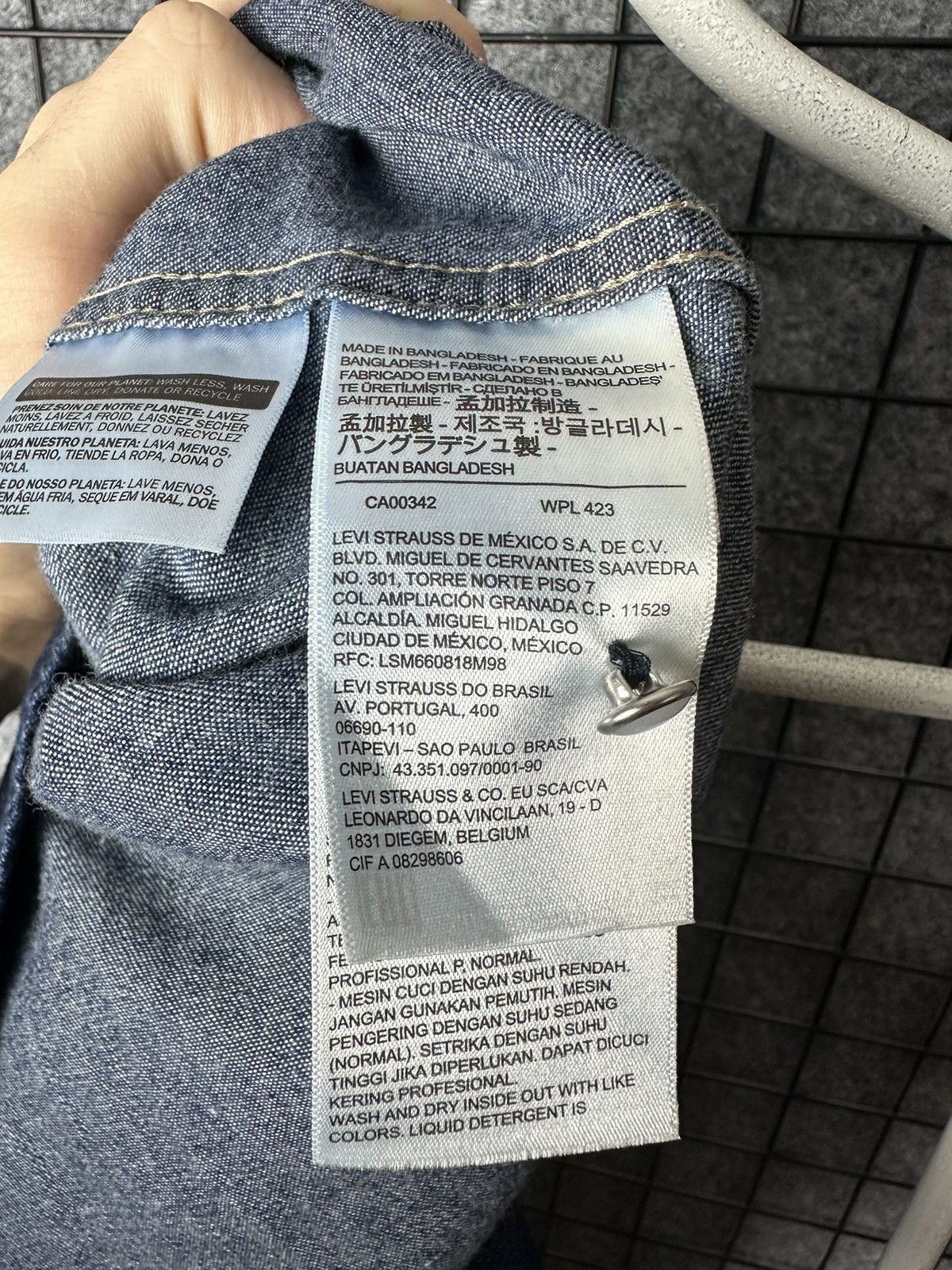 Levi's Levis Streetwear Casual Snap Button Denim Shirt Size L Size L / US 10 / IT 46 - 8 Thumbnail
