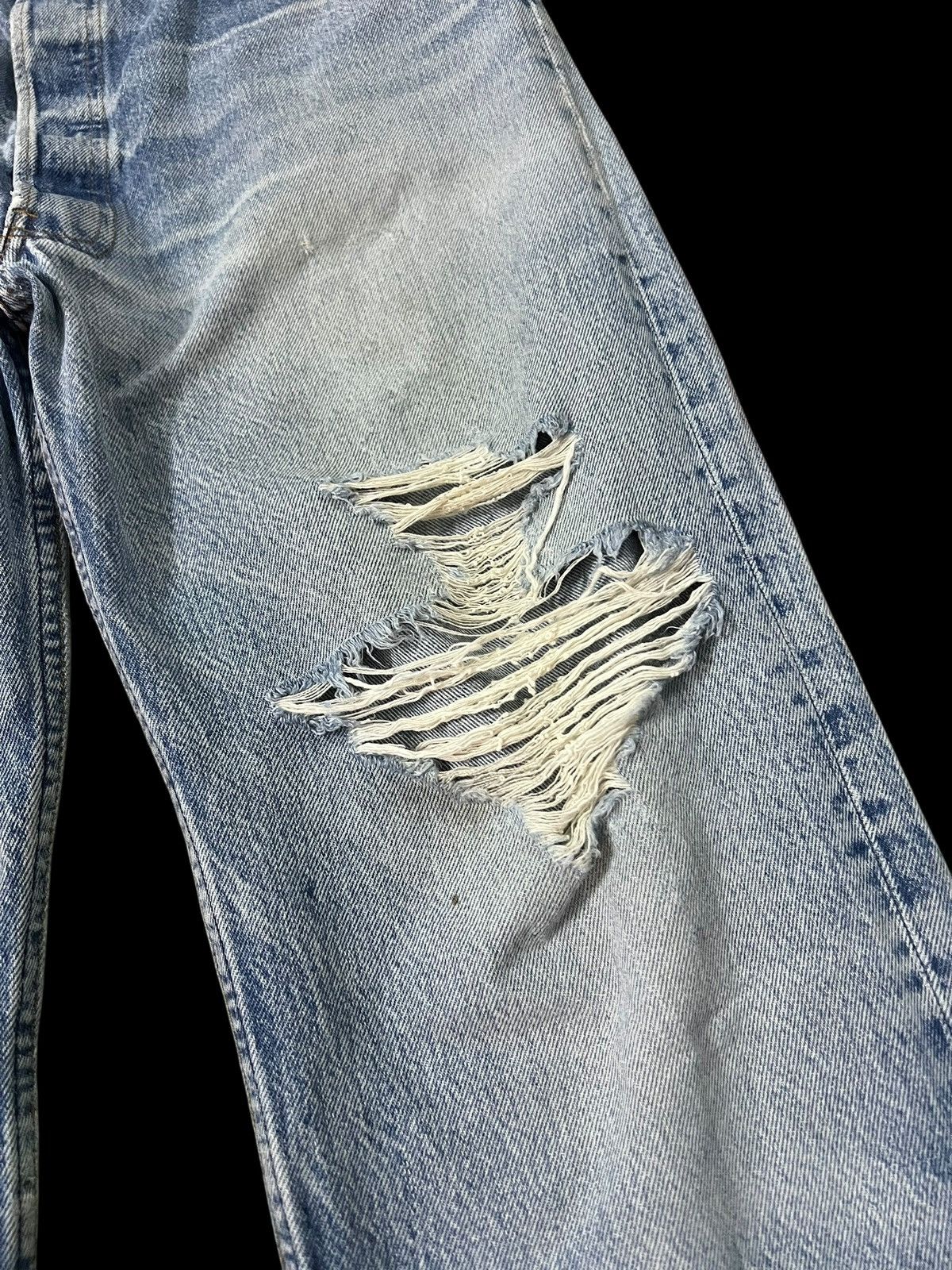 Levi's Vintage 90’s Levi’s 501 Mud Wash Distressed Ripped Jean Size US 34 / EU 50 - 7 Thumbnail