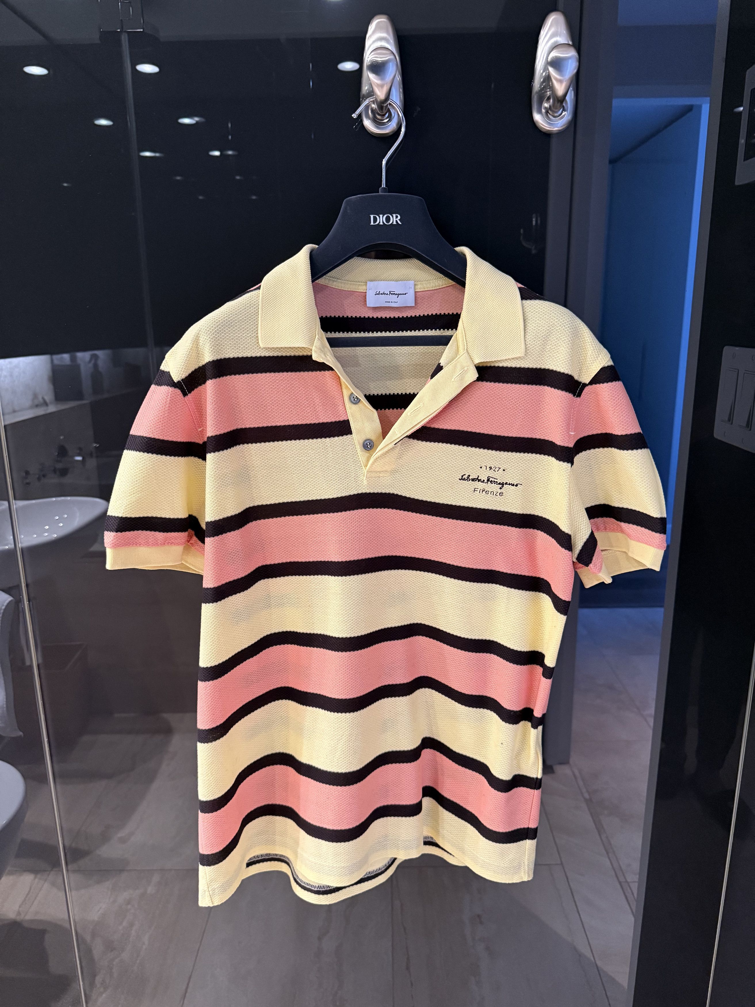 【Salvatore Ferragamo】1990s Polo Shirt Vintage Salvatore Ferragamo Polo Shirt size Large, Cropped 90s Tan