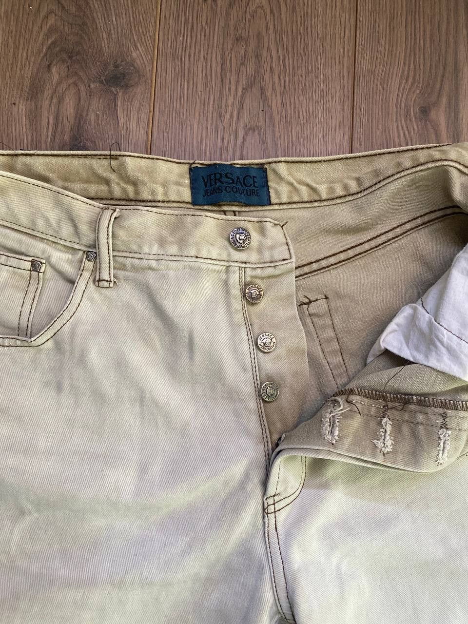 Designer × Versace × Vintage Vintage Versace Jeans Couture Milky White Size 36 Size US 36 / EU 52 - 5 Thumbnail