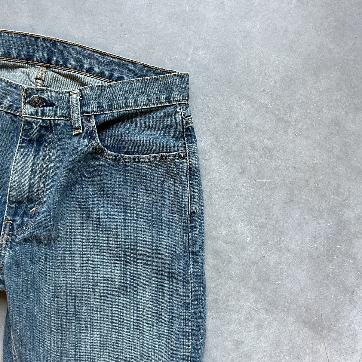 Levi's × Vintage Vintage Y2K Essential Levi 559 Straight Leg Skater Denim 33 Size US 33 - 10 Thumbnail