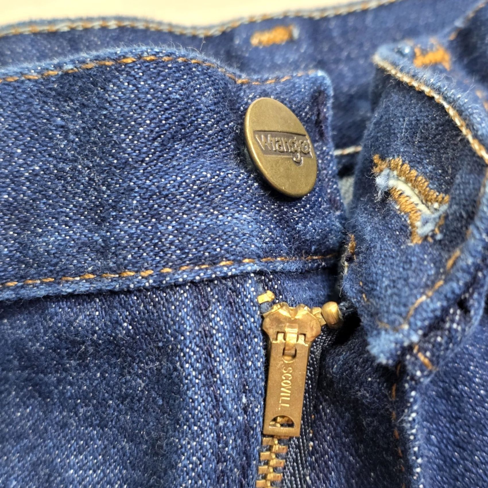 Wrangler VINTAGE Wrangler No Fault Denim Jeans Pony Scovill Zip Dark Women’s 25 x 32 Size 12 5-Pocket USA 70s 80s 90s Cowboy Horse Southwestern Jeans Womens Size 42" / US 20 - 5 Thumbnail