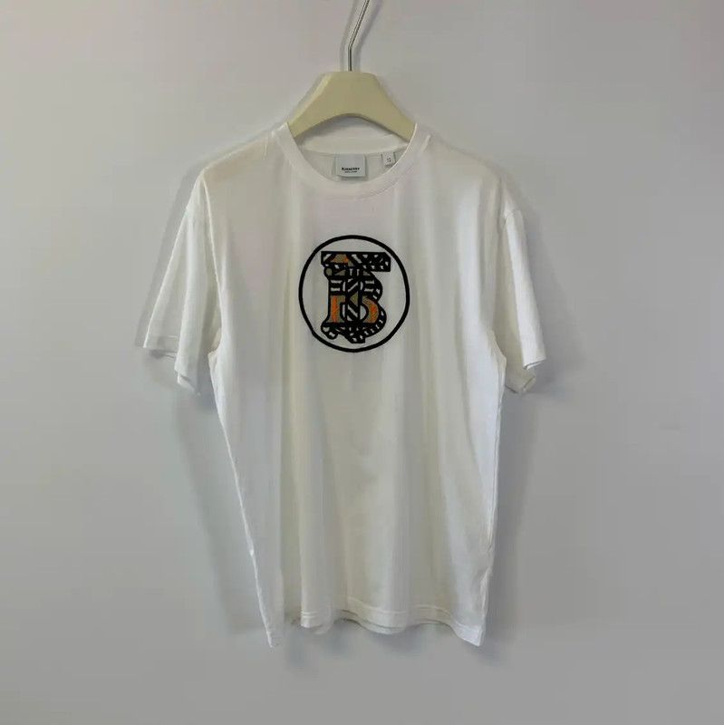 Burberry Burberry White Graphic Print Women's T-Shirt Size XS / US 0-2 / IT 36-38 - 1 Thumbnail