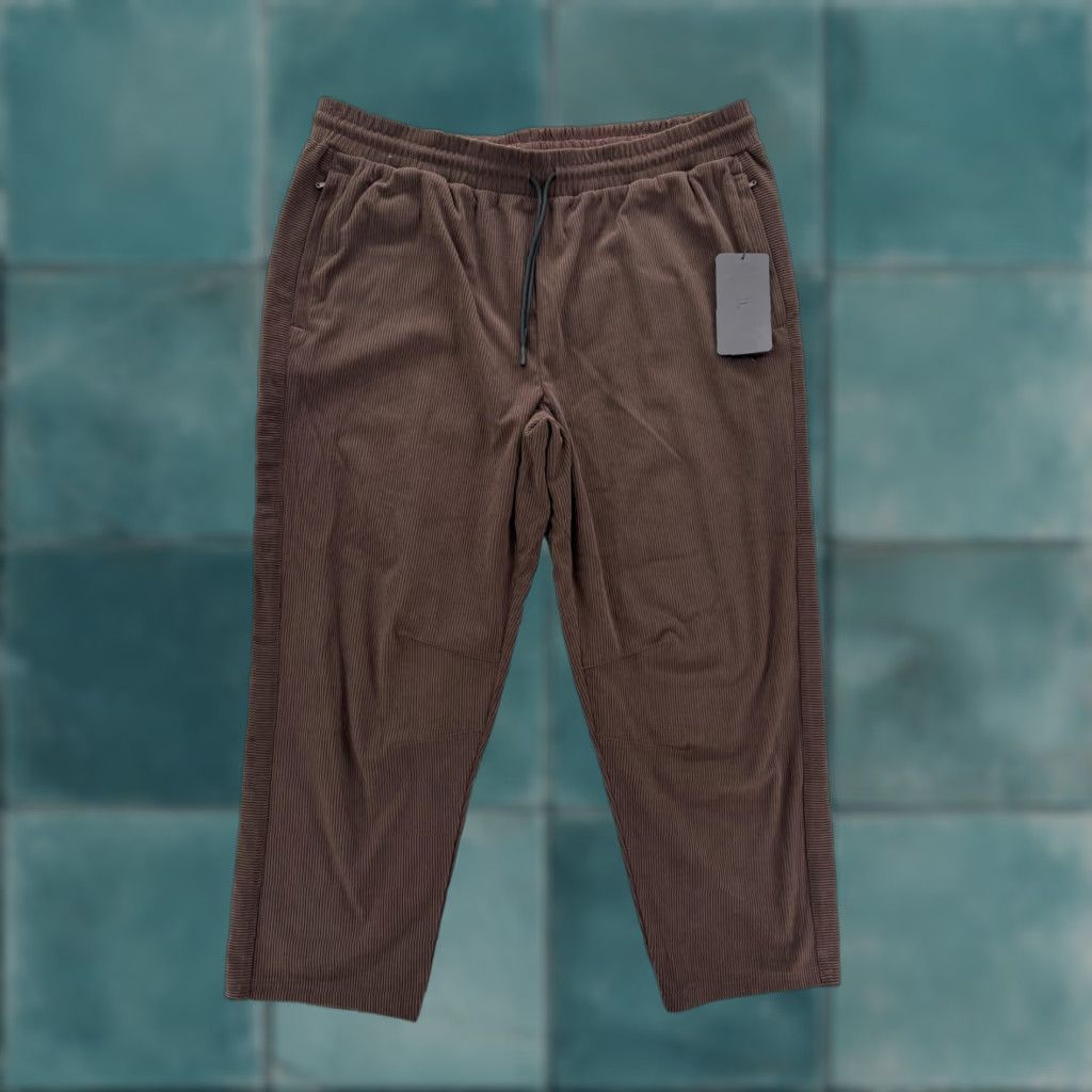 Fabletics Fabletics The Club Cord Pant Mens 2XL Brown Corduroy Sweatpants Zip Pocket NWT Size US 39 - 1 Thumbnail
