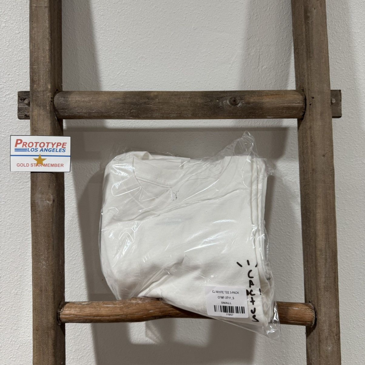 Travis Scott Cactus Jack 3 Pack White Tees S Size US S / EU 44-46 / 1 - 1 Thumbnail