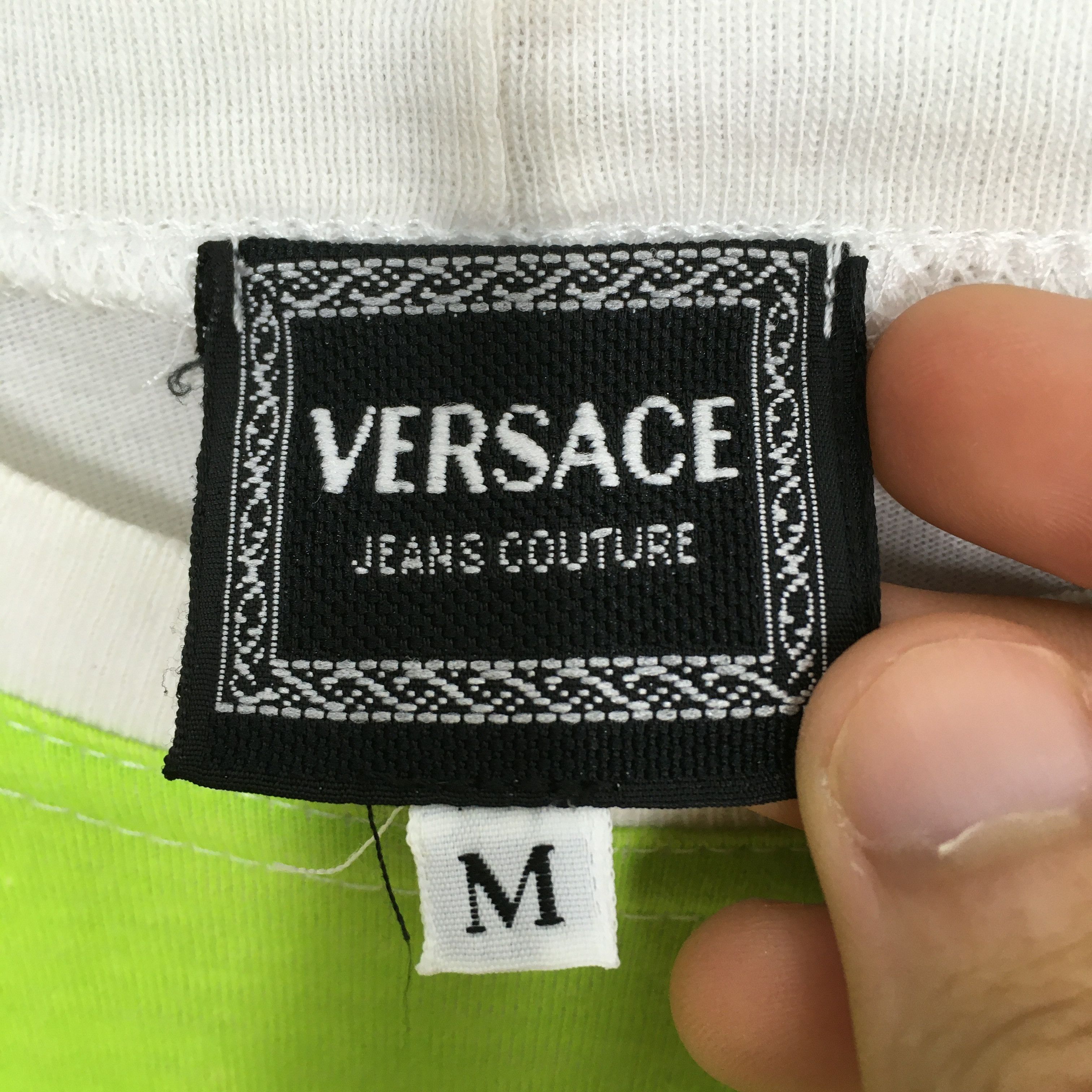 Versace × Versace Jeans Couture × Vintage Vintage 90's Versace Jeans Couture Palm Tree T Shirt Medium Size US M / EU 48-50 / 2 - 5 Thumbnail