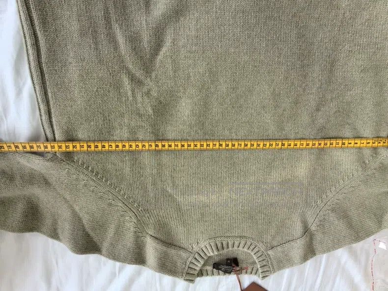 Loro Piana Loro Piana Classic saddle shoulder round neck Parksville Size M / US 6-8 / IT 42-44 - 5 Thumbnail