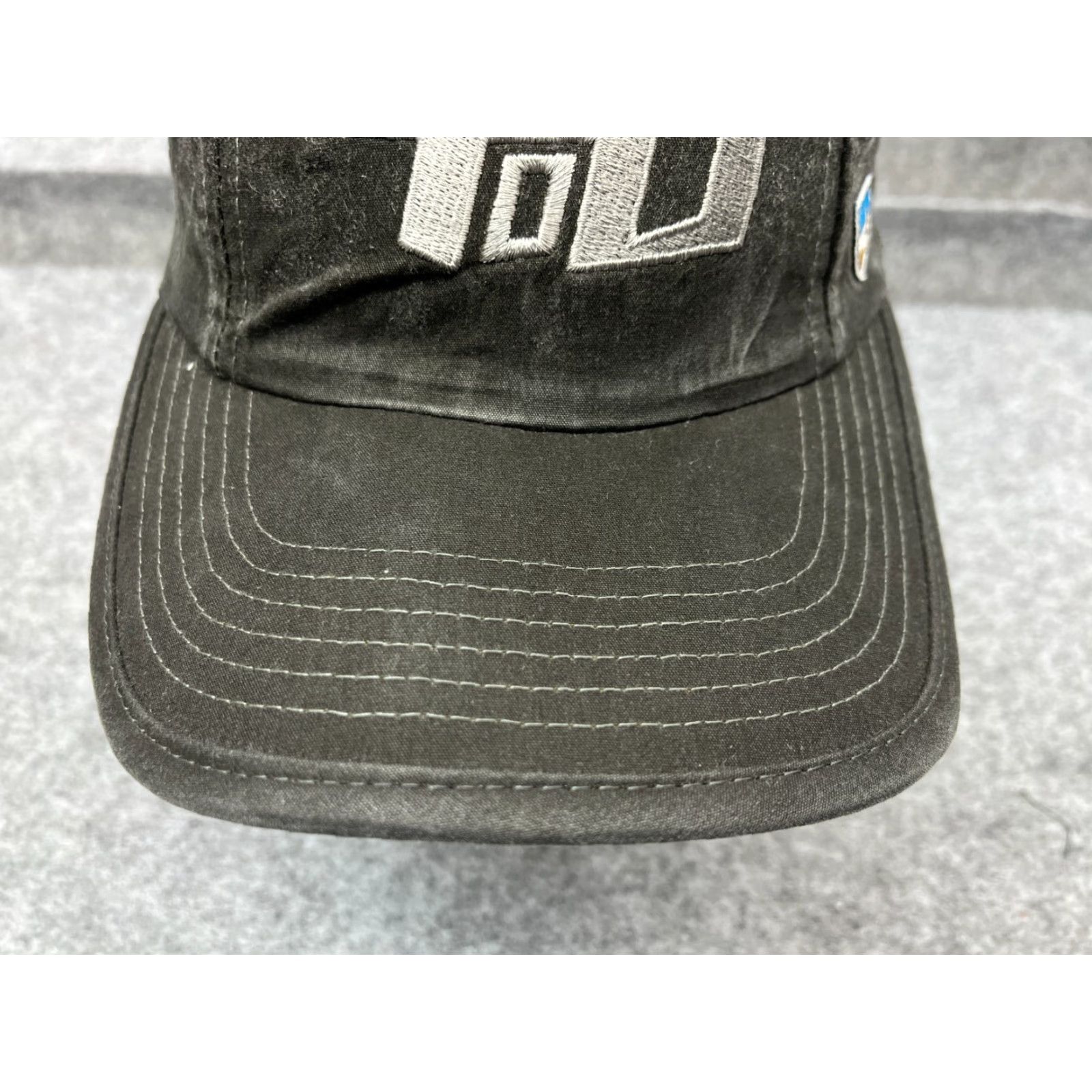 Vintage KÜHL Hat Cap Strap Back Adult One Size Gray Cotton Nylon Blend 5 Panel Camp Hat/Cap Men Trucker Hat Adjustable Lightweight Outdoor Casual Crewneck? Size ONE SIZE - 3 Thumbnail