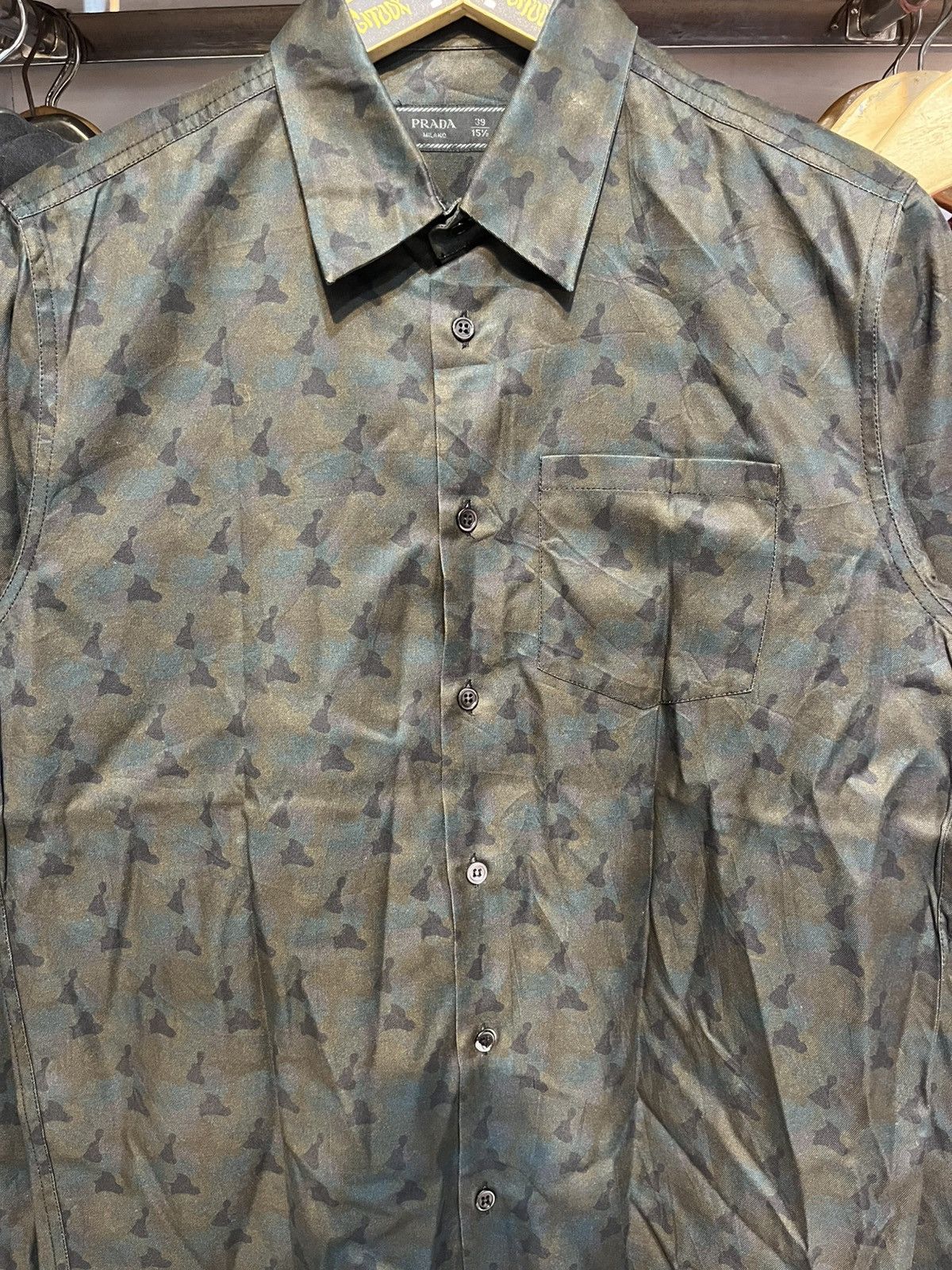 Prada PRADA CAMO BUTTON SHIRT Size US M / EU 48-50 / 2 - 4 Thumbnail