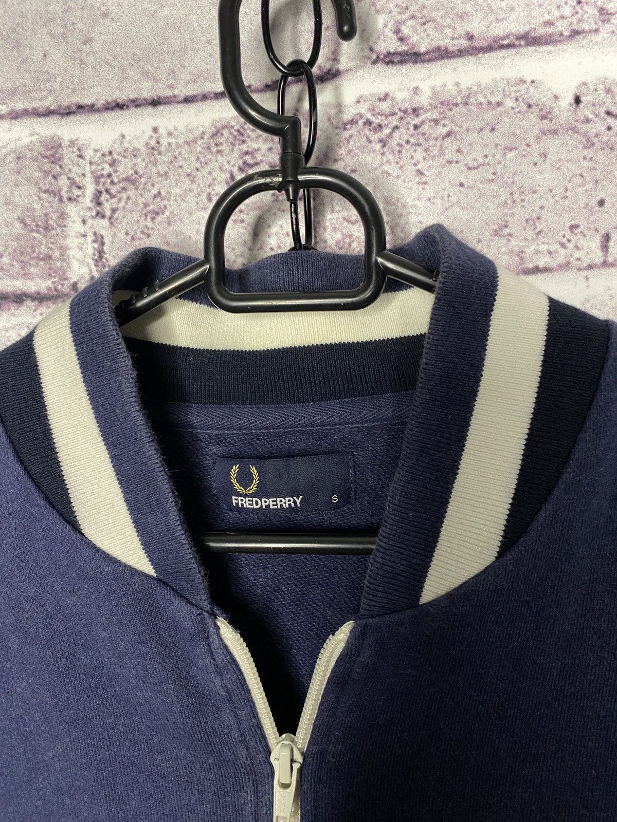 Fred Perry Men's Fred Perry bomber jacket big logo Size S Size US S / EU 44-46 / 1 - 4 Thumbnail