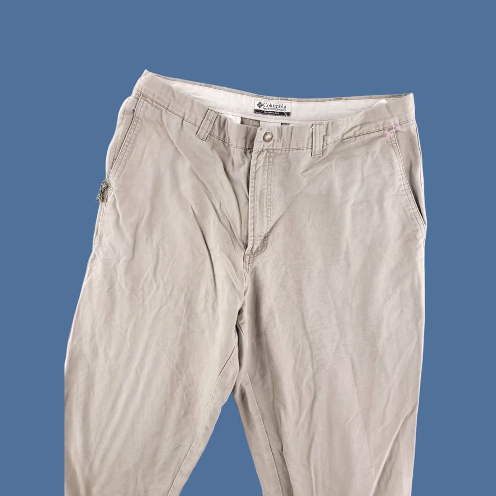 Vintage Columbia Pants Mens 36x31 Beige Cotton Canvas Relaxed Fit Chino Inseam 31 Navy? Size US 36 / EU 52 - 1 Thumbnail
