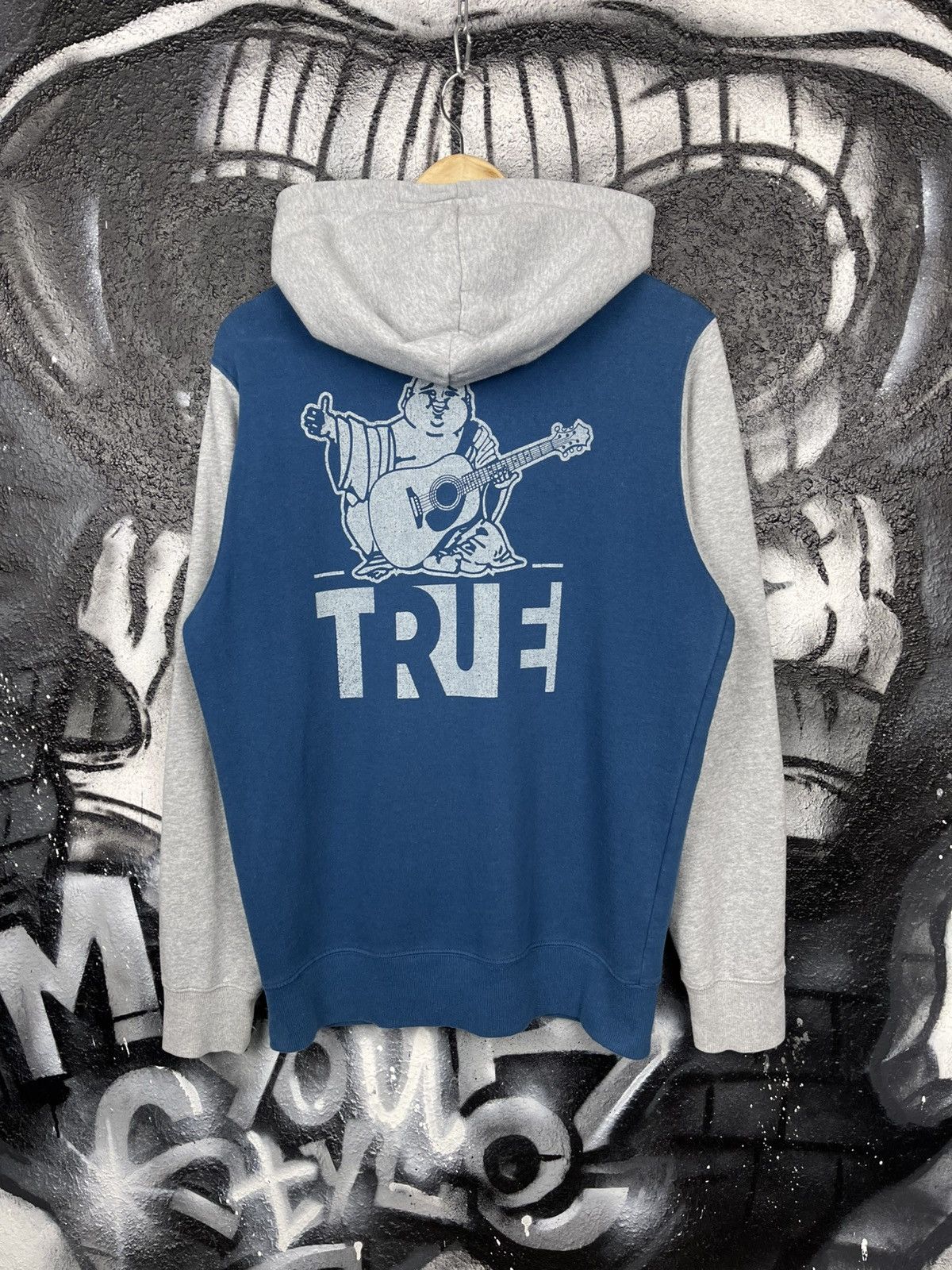 True Religion Y2K True Religion Big Logo Zip Hoodie Men’s Size L Size US L / EU 52-54 / 3 - 4 Thumbnail