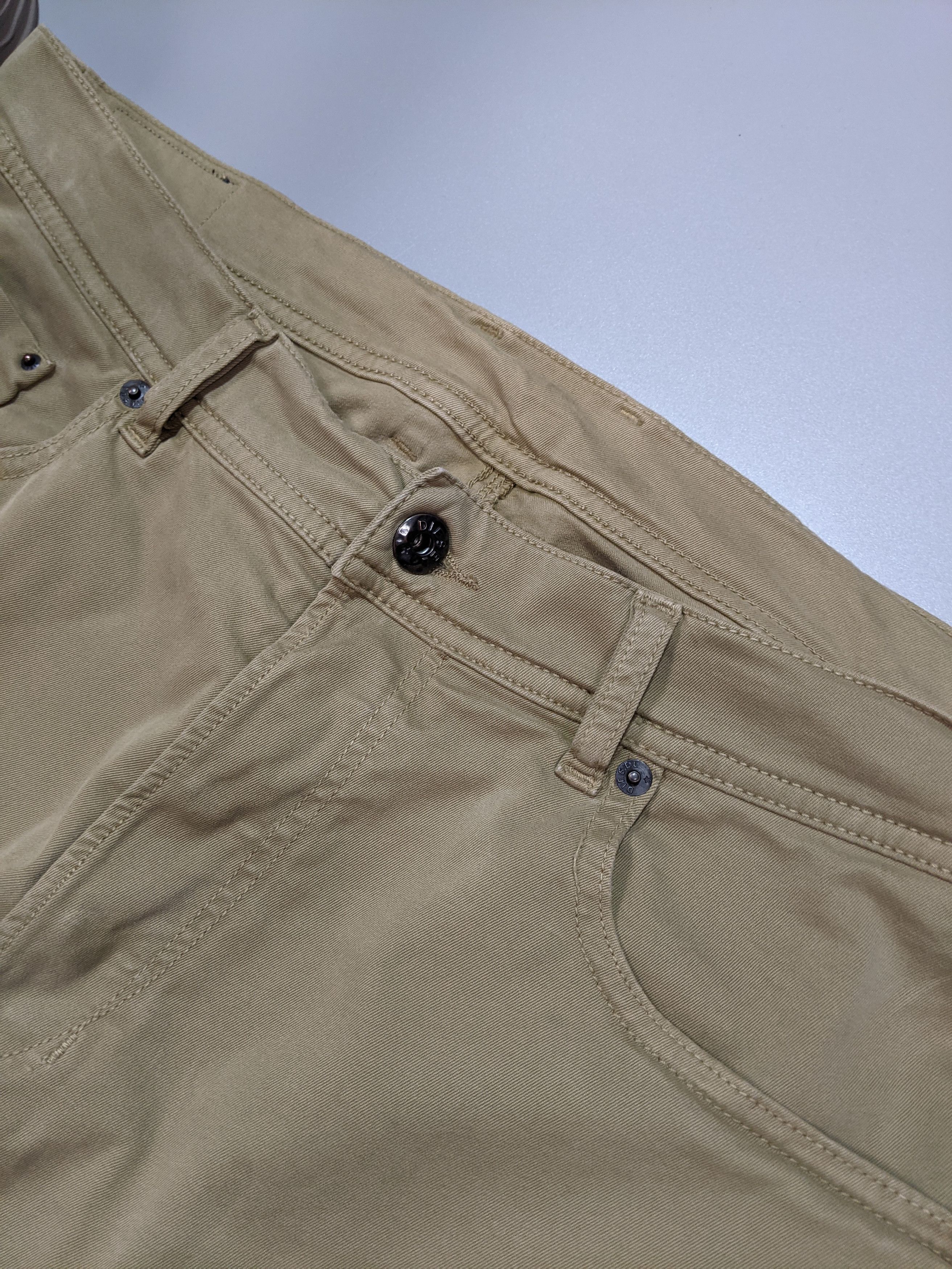 Diesel × Vintage VIntage DIESEL Mens Biege Pants W33 L33 Made in Italy Size US 33 - 7 Thumbnail