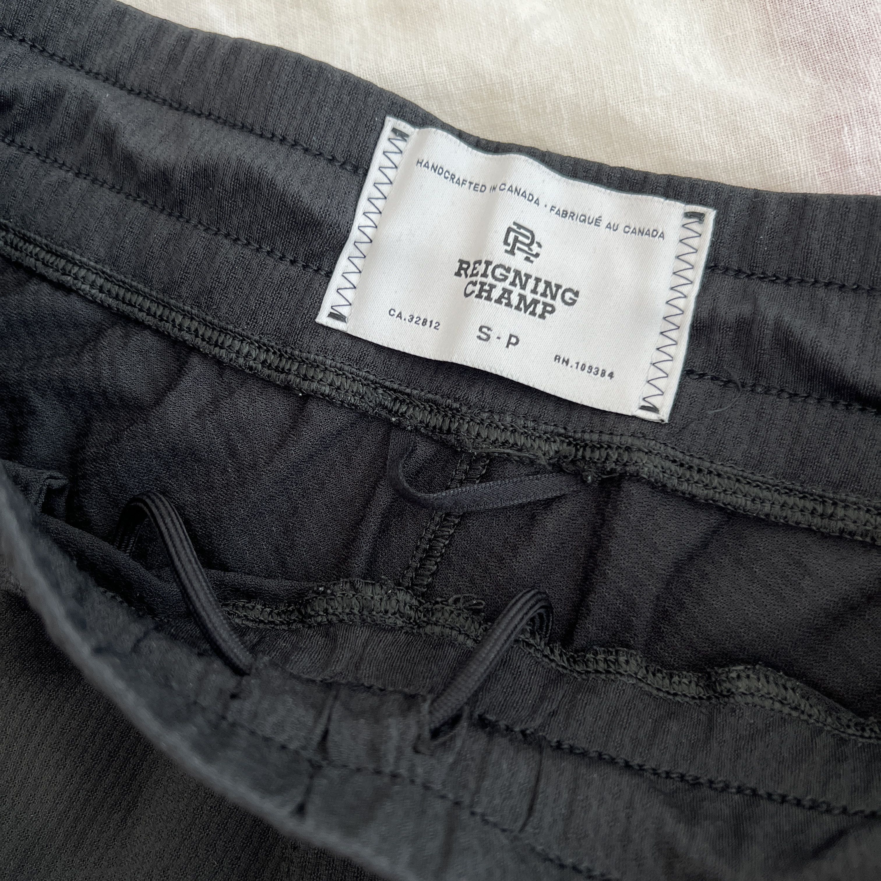 Reigning Champ Logo Gym Basketball Shorts Black Size US 28 / EU 44 - 3 Thumbnail