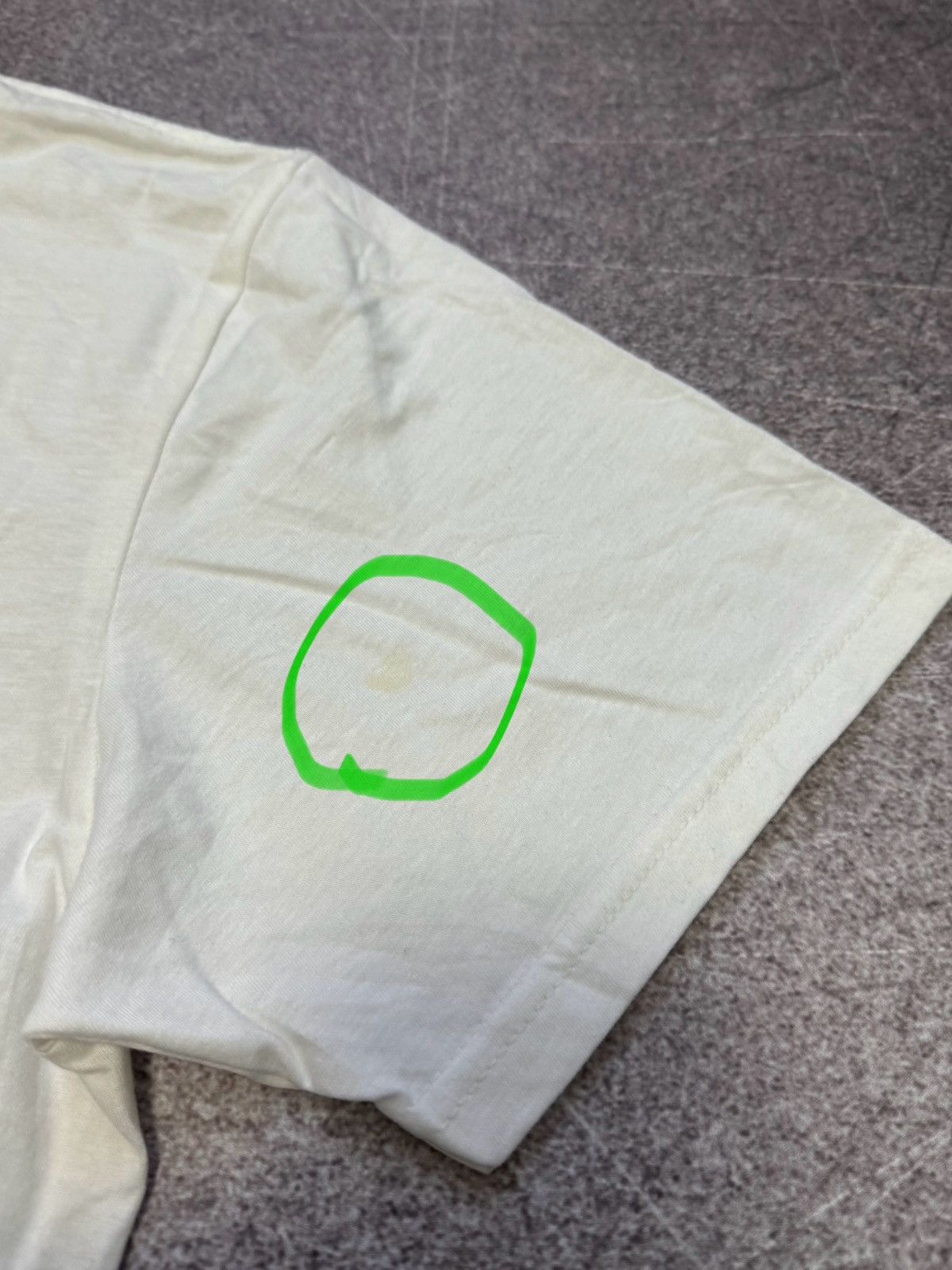 Band Tees Oasis 2024 Merchandising Ltd T-Shirts Band Tee White Size US L / EU 52-54 / 3 - 4 Thumbnail