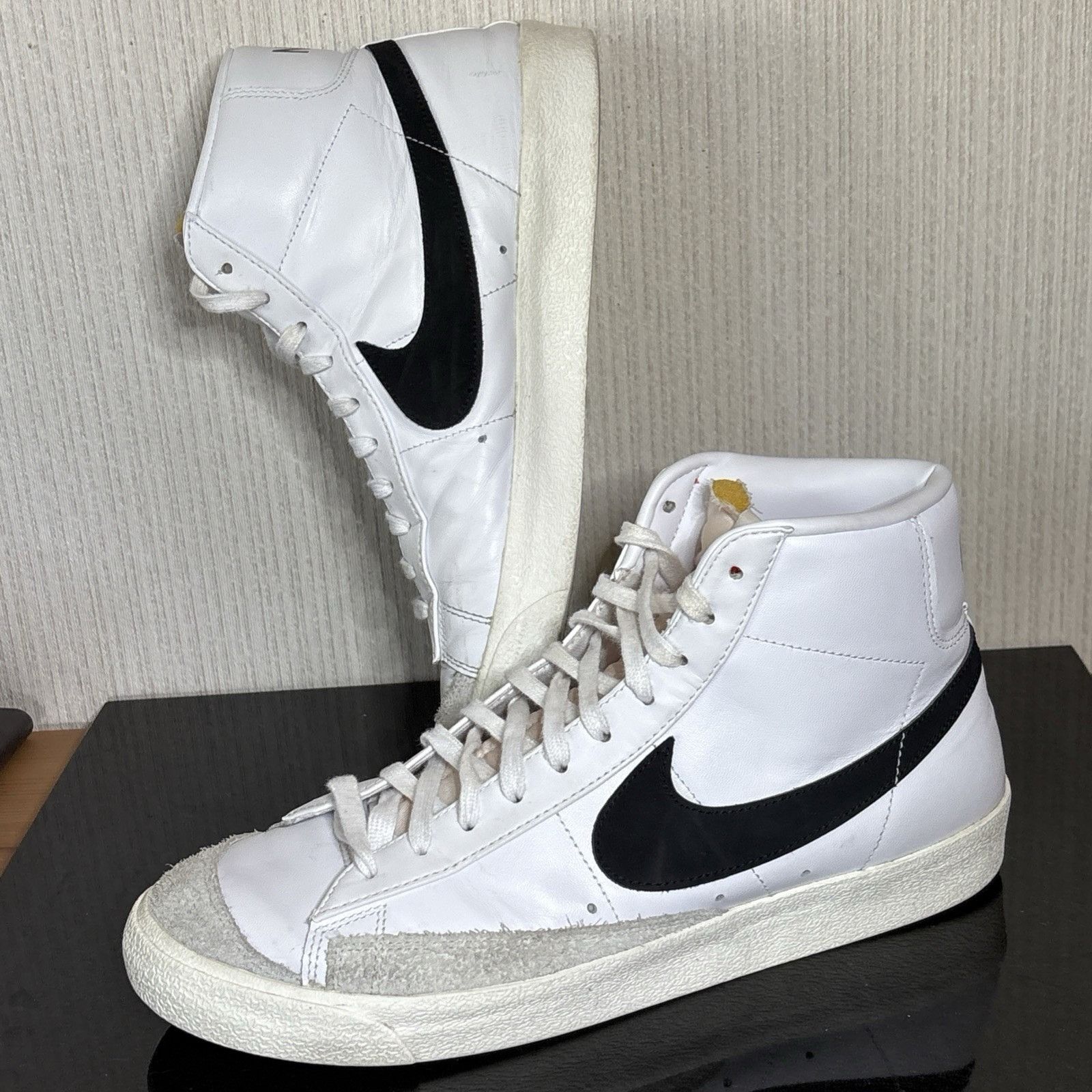 Nike Nike Blazer Mid 77 Basketball Sneakers Mens 12 White Black S Size US 12 / EU 45 - 1 Thumbnail