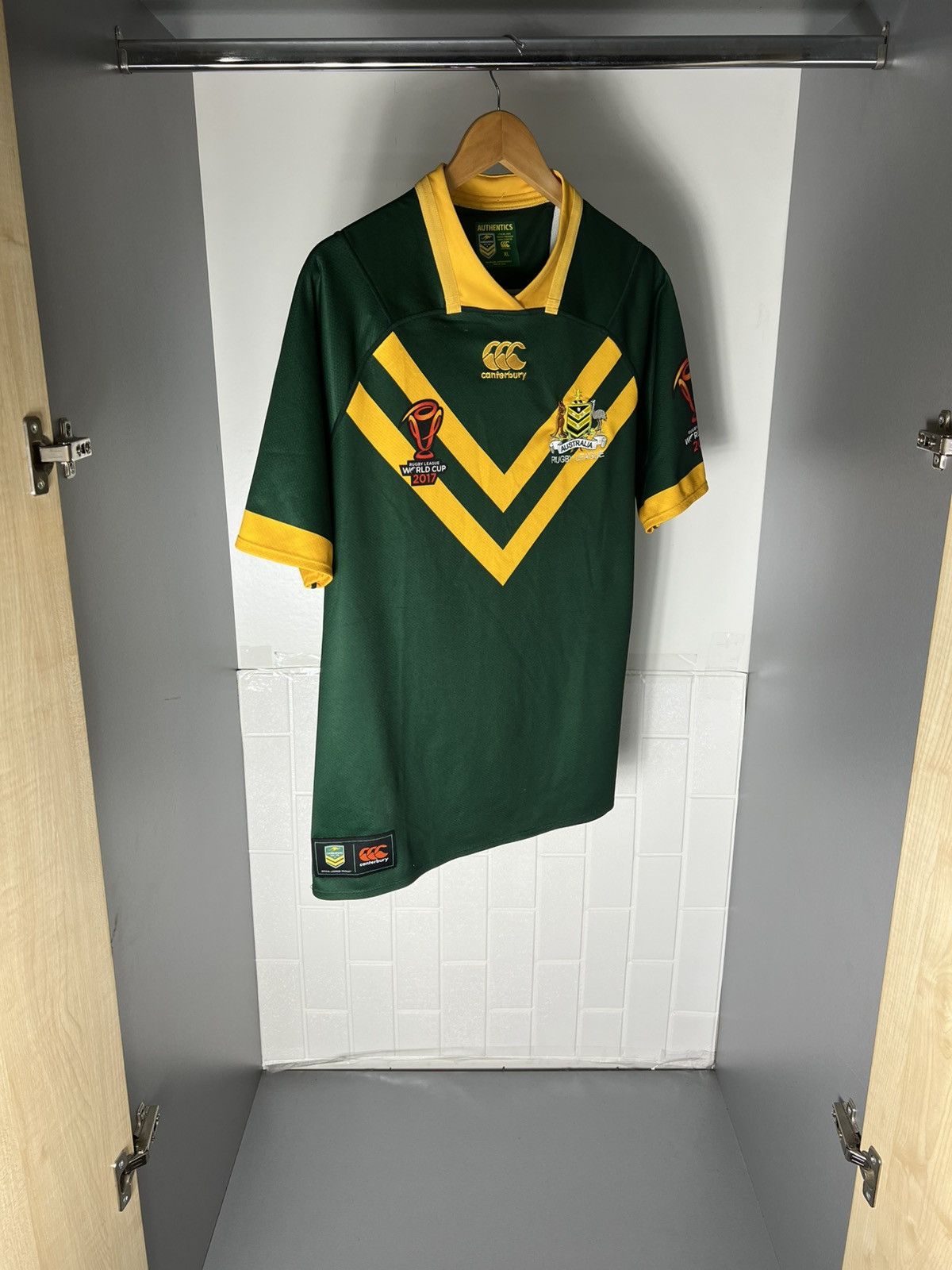 Canterbury of New Zealand VINTAGE CANTERBURY NRL AUSTRALIA RETRO RUGBY JERSEY Y2K 90s Size US XL / EU 56 / 4 - 4 Thumbnail