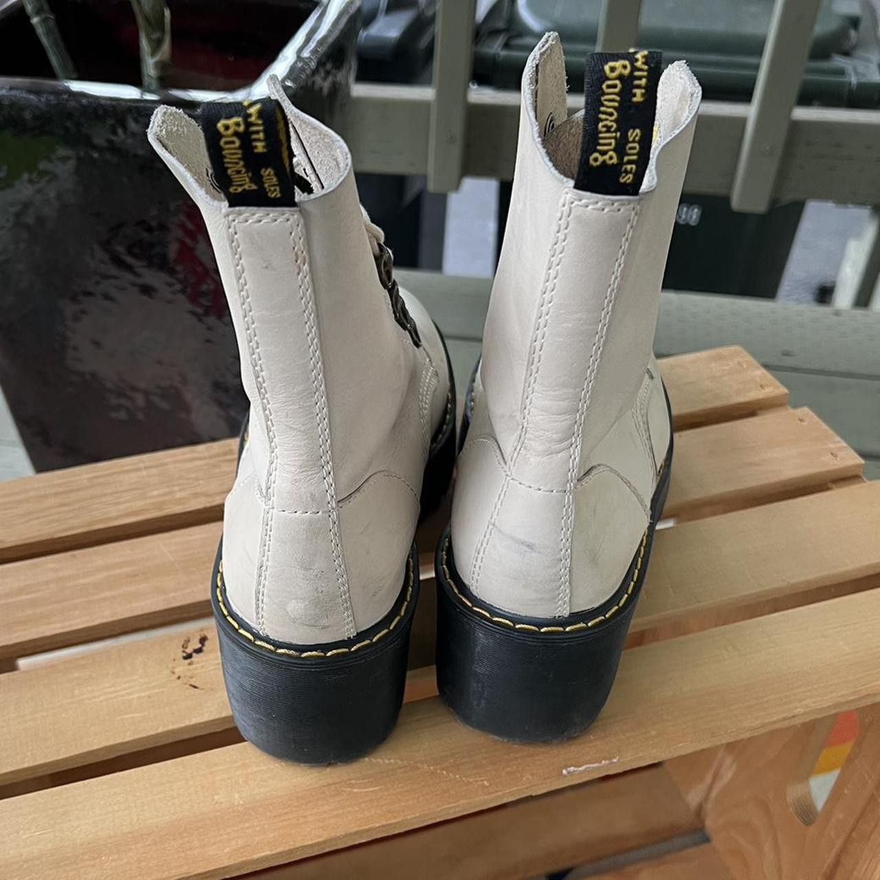 Dr. Martens Dr. Martens Platform Lace Up Off White Leather Ankle Boot Size US 8 / IT 38 - 5 Thumbnail