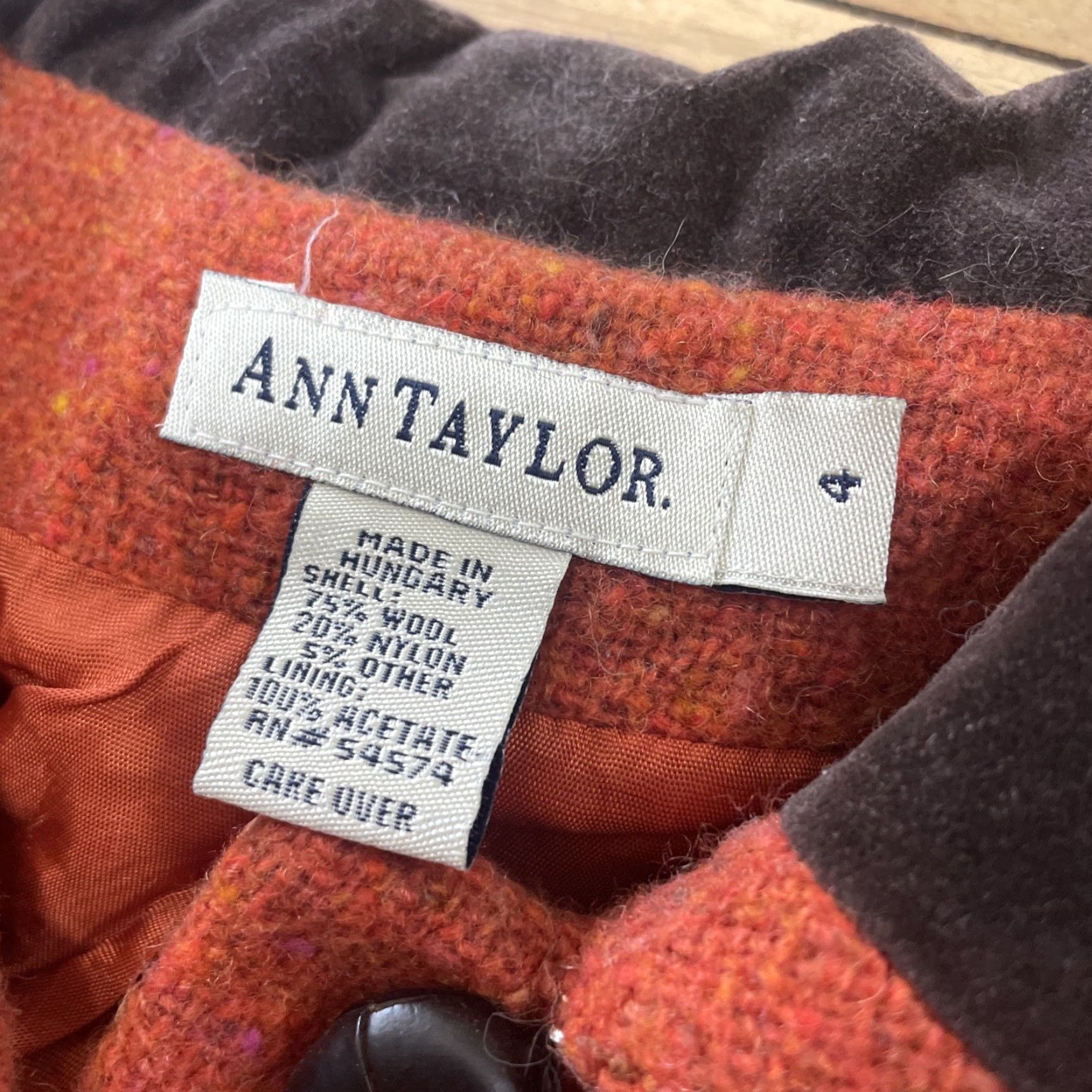 Ann Taylor VINTAGE Ann Taylor Wool Jacket Women 4 Orange Button Blazer 90s Grunge Art Wood Knit Casual Business Size S / US 4 / IT 40 - 6 Thumbnail