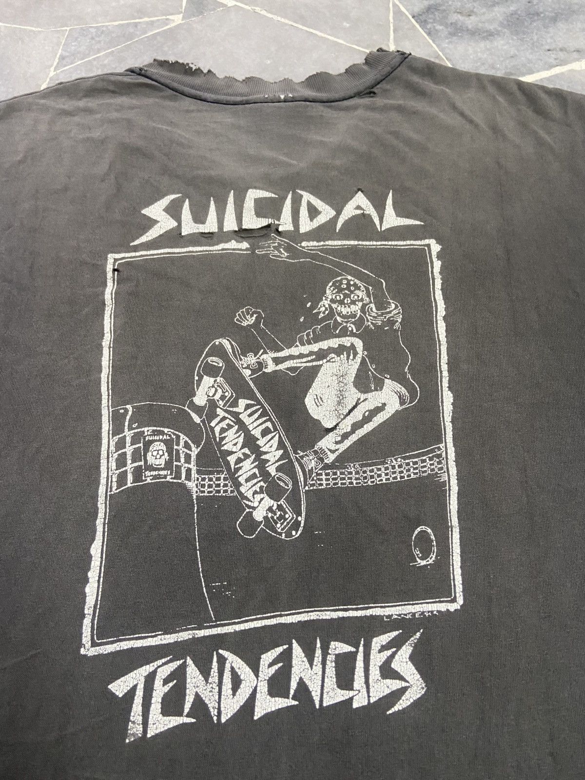 Band Tees Vintage 90s Suicidal Tendencies Punk Distressed Band Tee Size US M / EU 48-50 / 2 - 7 Thumbnail