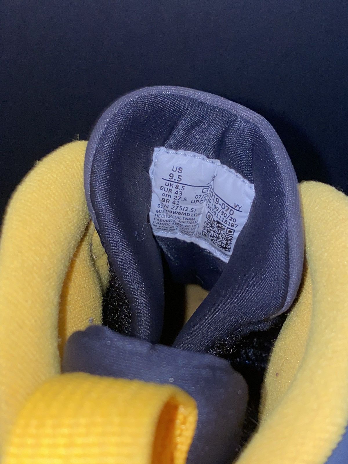 Jordan Brand Air Jordan 9 Retro University Gold/Grey Size 9.5 With Box Size US 9.5 / EU 42-43 - 7 Thumbnail
