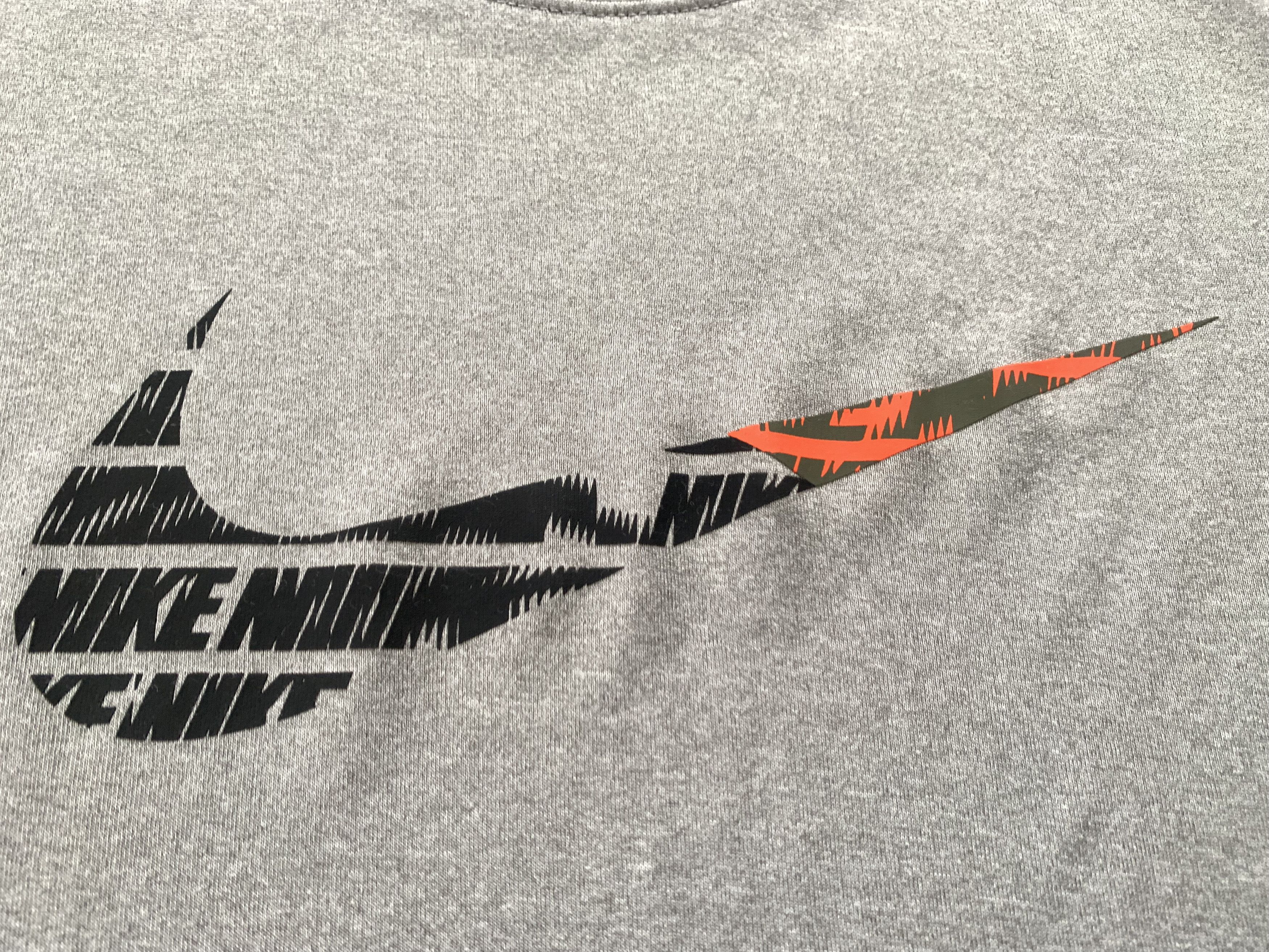 Nike Nike Dri-FIT Grey Swoosh Logo T-Shirt Size US S / EU 44-46 / 1 - 5 Thumbnail