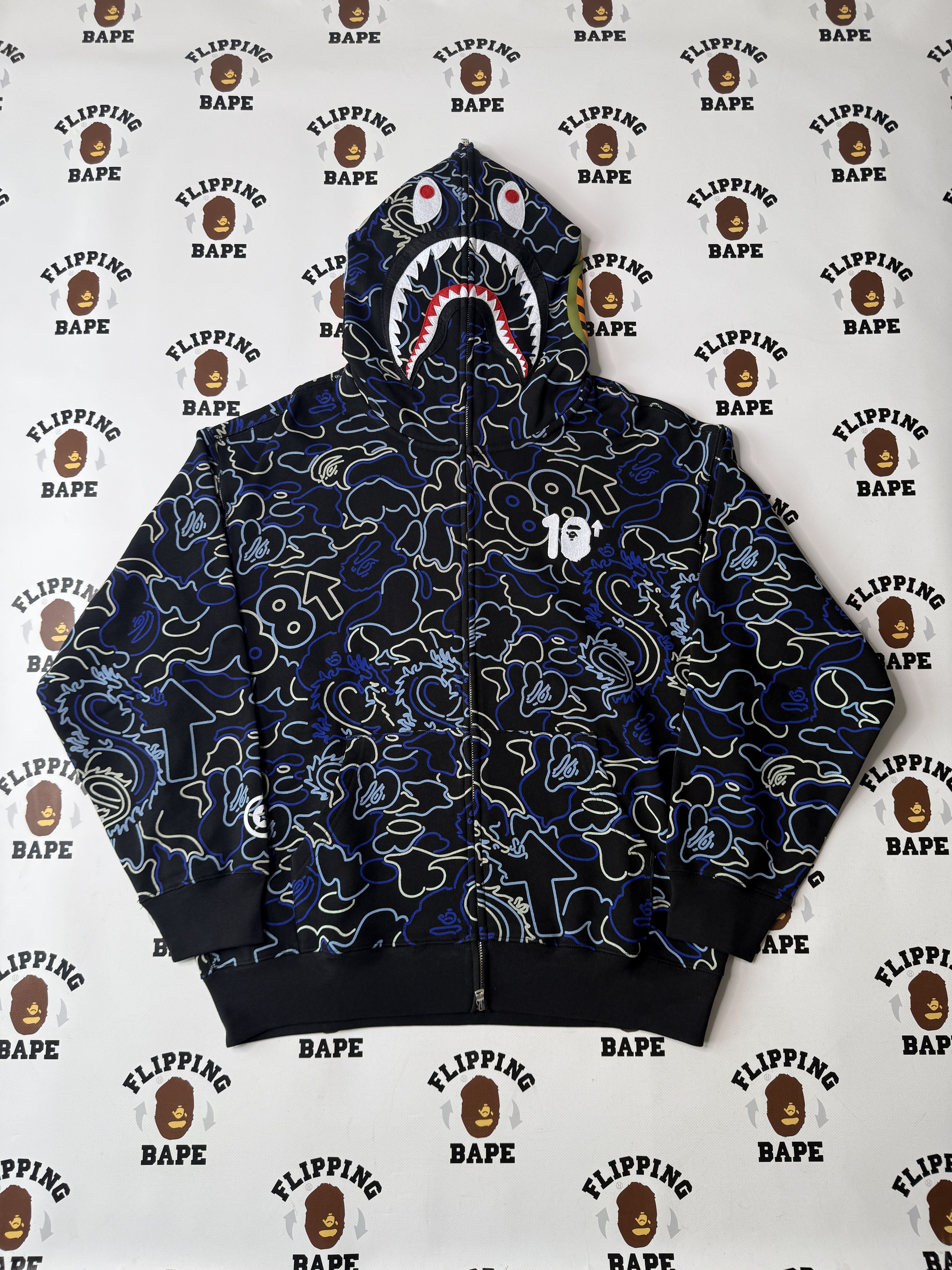 Bape BAPE X 88RISING GLOW IN THE DARK CAMO SHARK FULL ZIP HOODIE Size US L / EU 52-54 / 3 - 1 Thumbnail