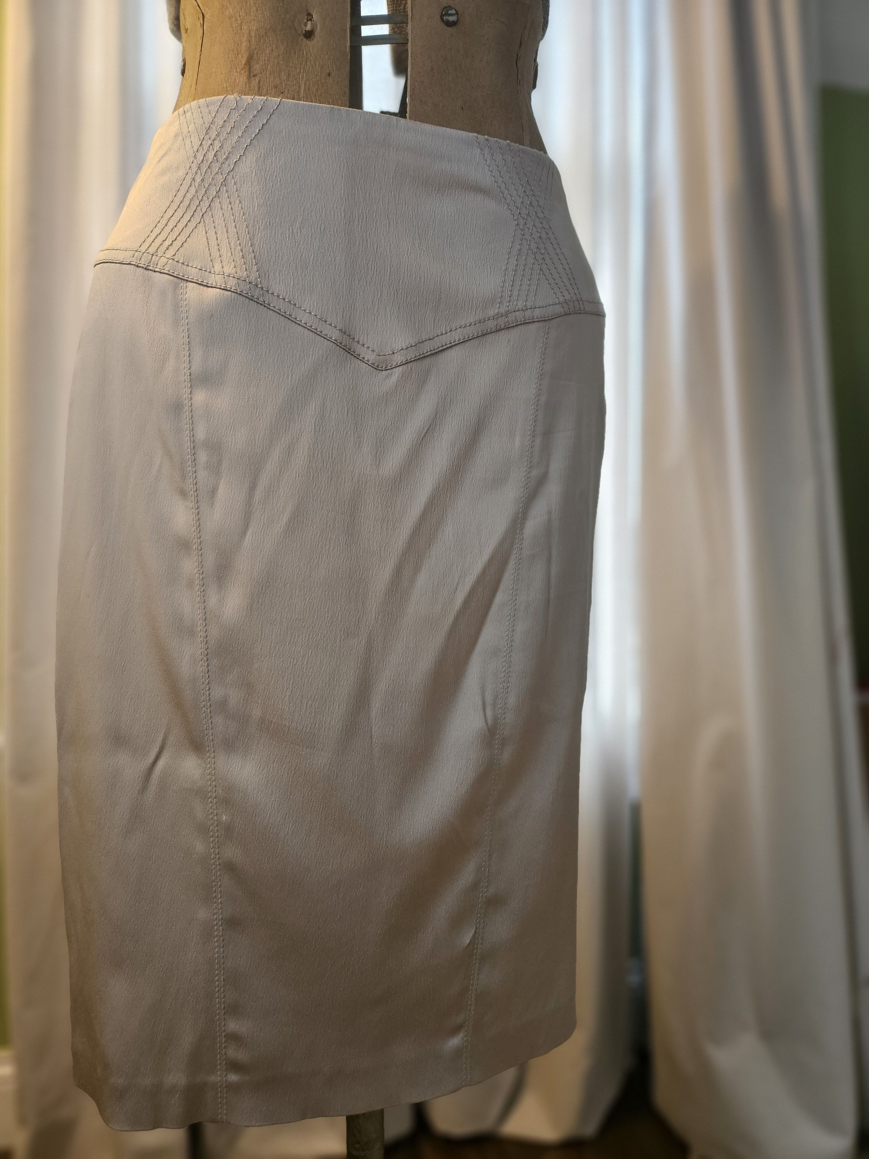 Blumarine Vintage Blumarine Italian silver metallic pencil skirt IT 44 Size 30" / US 8 / IT 44 - 9 Thumbnail