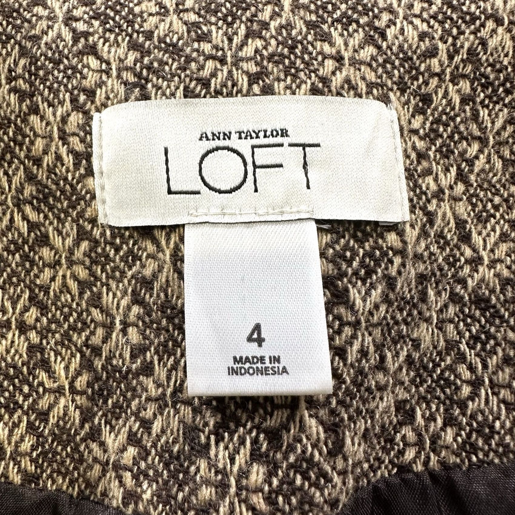 Loft LOFT Ann Taylor Blazer Jacket Geometric Tweed Wool Brown Geometric Pattern Short Sleeve Four-Button Front Women 4 Brown Wool Blazer Size S / US 4 / IT 40 - 3 Thumbnail