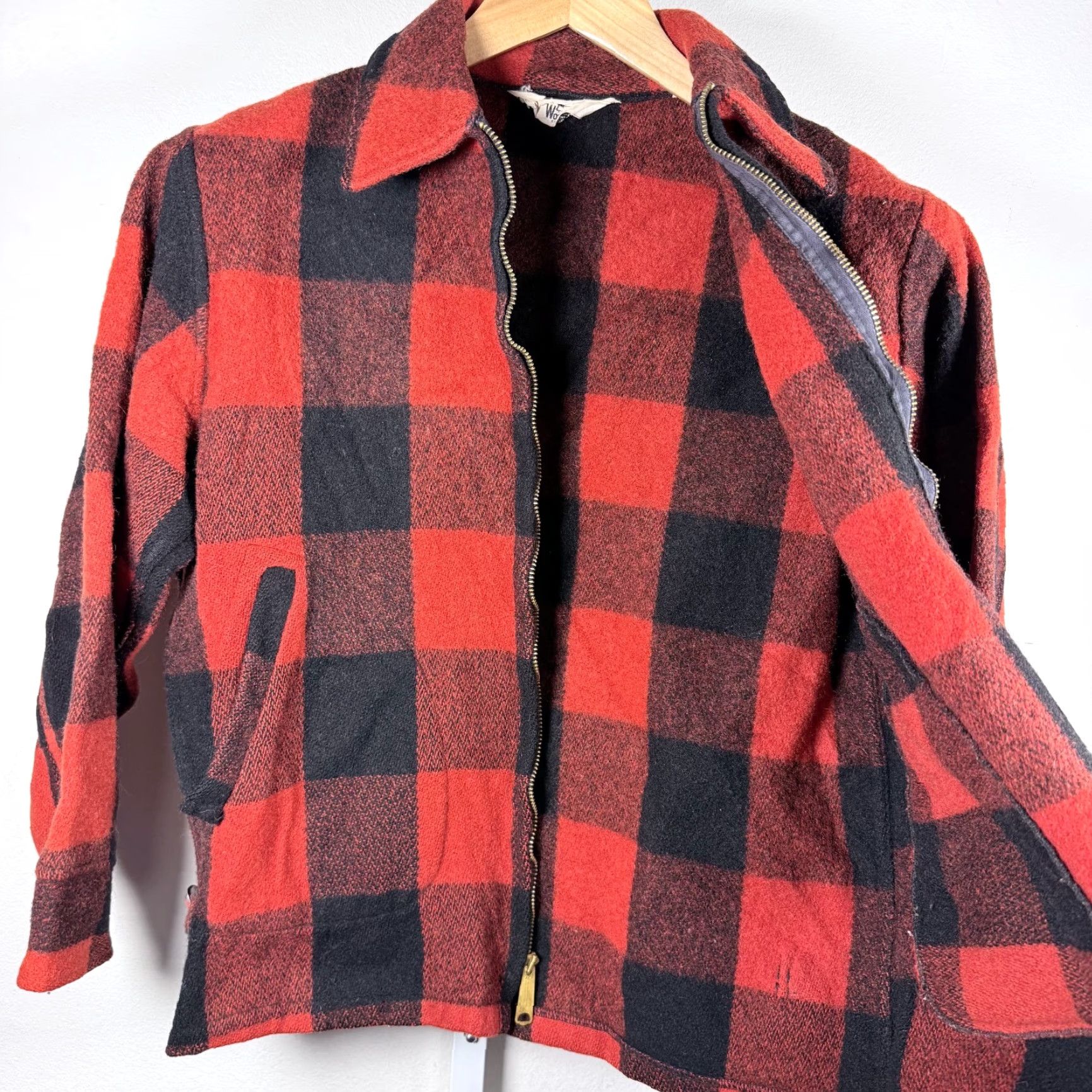 Vintage VTG Woolrich Bomber Jacket Red/Black Buffalo-Checked Full Zip Size 40 Men Woolrich Jacket Buffalo-Check Casual Style Unisex? Size US XXS / EU 40 - 4 Thumbnail