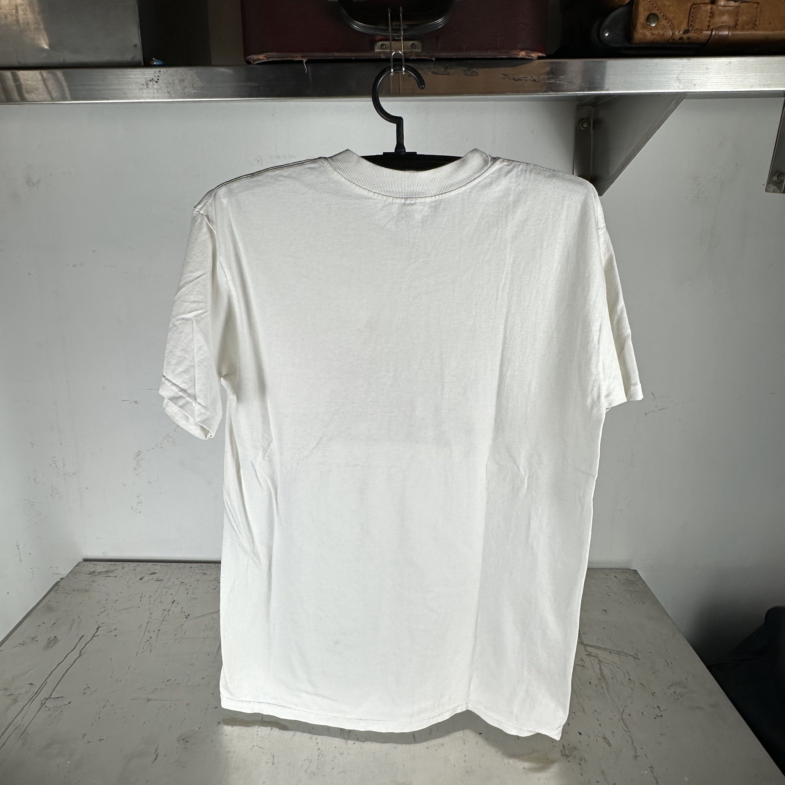 Vintage 90s Beth Hendrickson Logan Smile At The Rain Artwork T-shirt Size US M / EU 48-50 / 2 - 4 Thumbnail